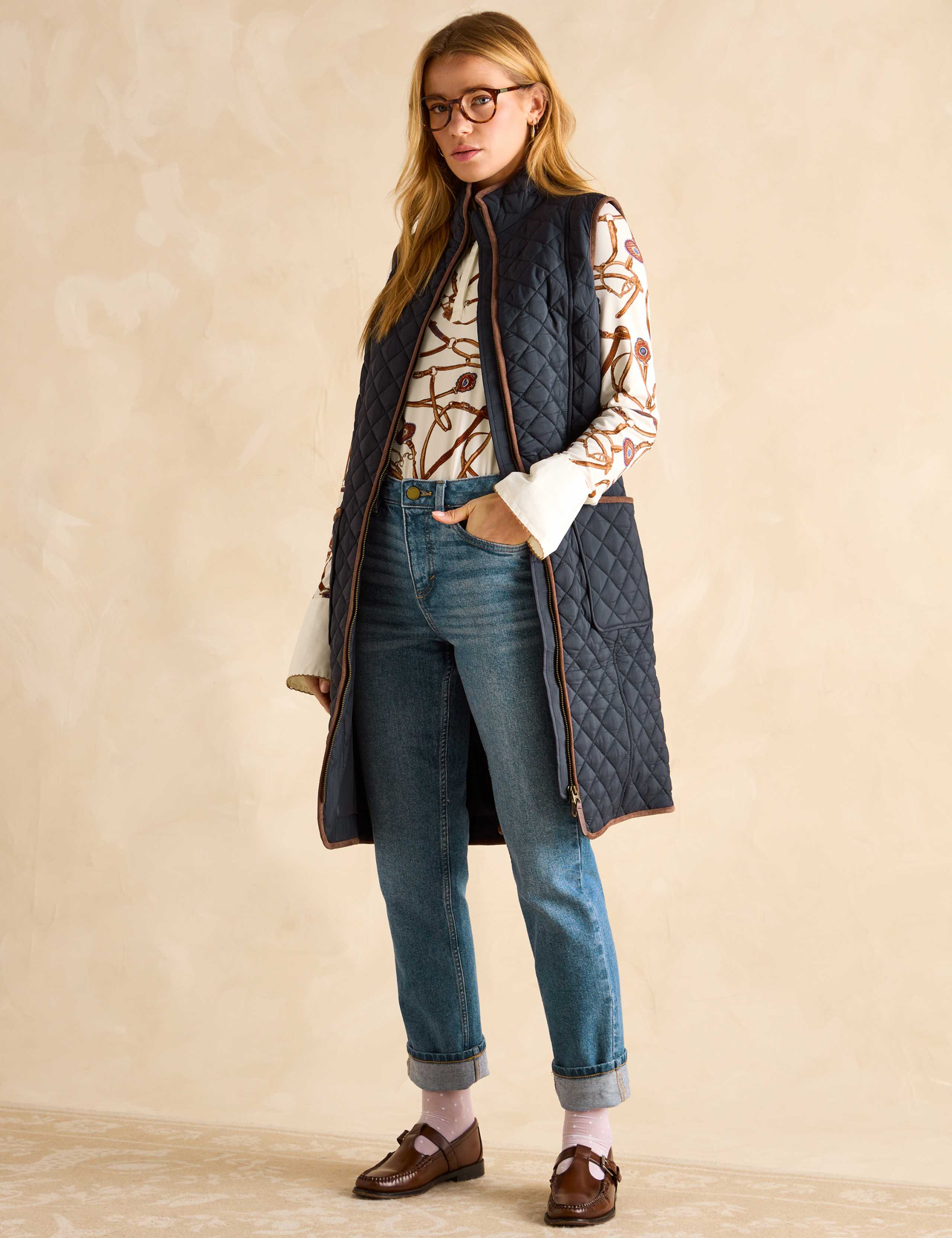 Quilted Funnel Neck Longline Gilet 3 of 9