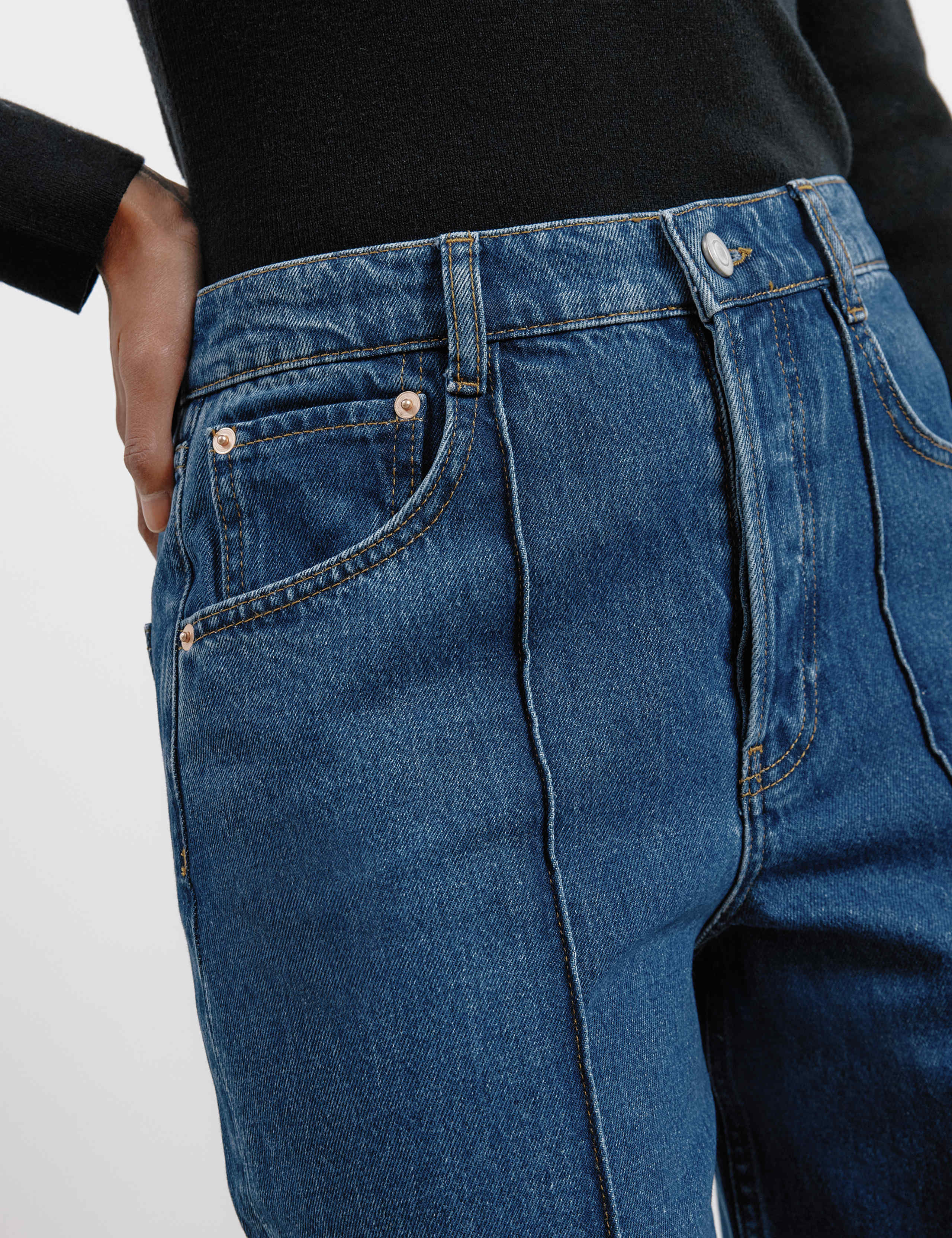 Mid Rise Pintuck Wide Leg Turn Up Jeans 6 of 6