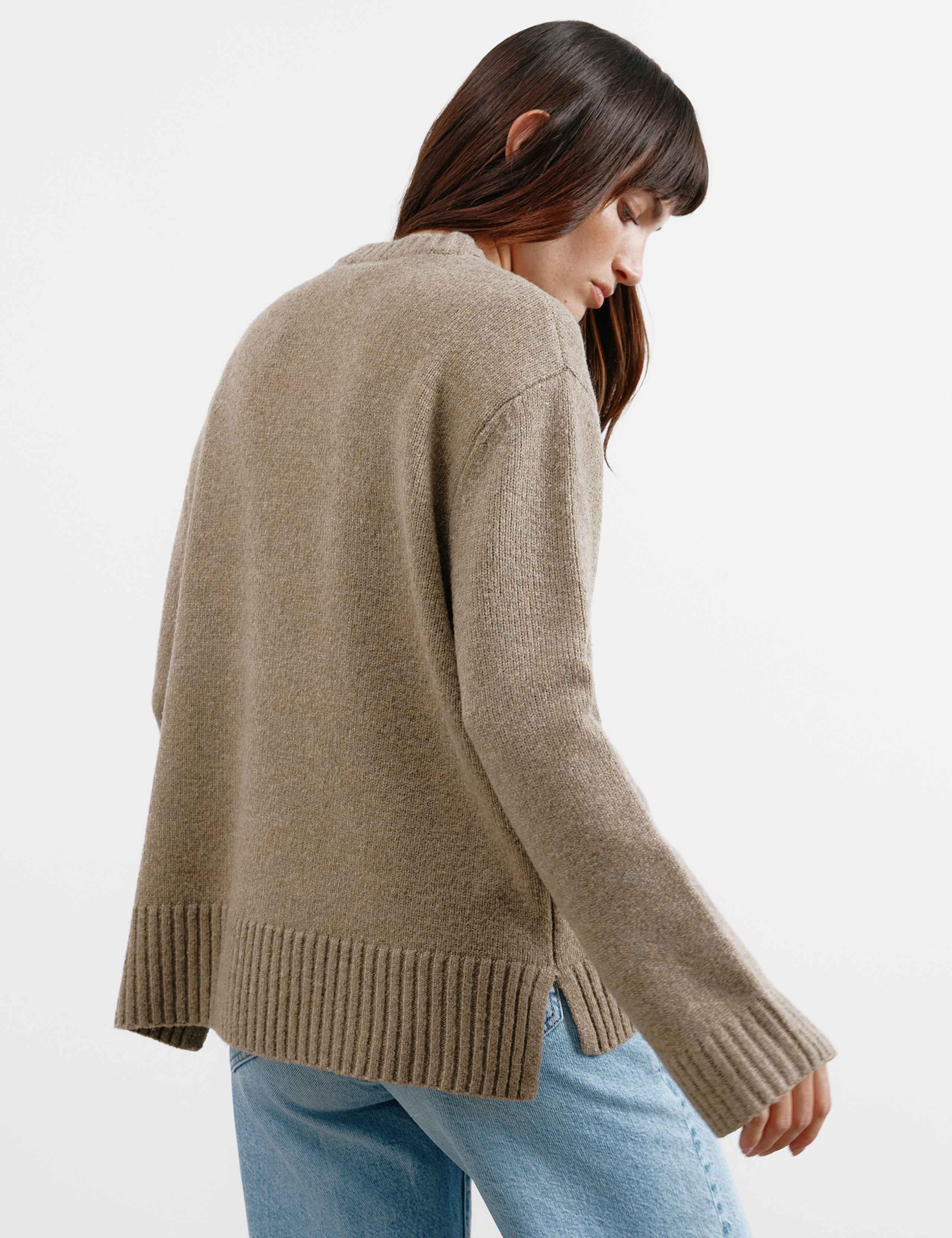 Crew Neck Stepped Hem Jumper with Wool 4 of 5