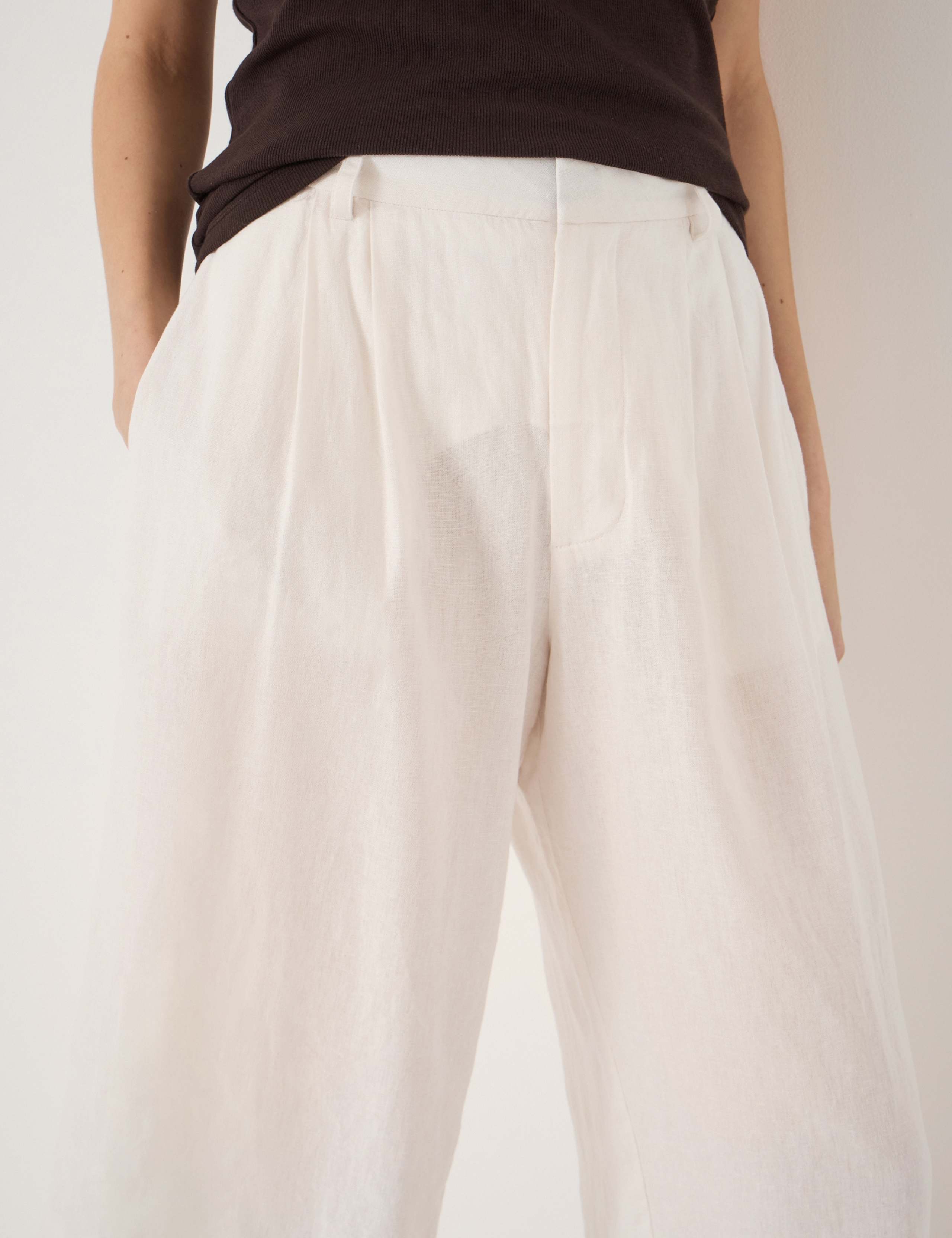 Linen Blend High Waisted Bermuda Shorts 5 of 5