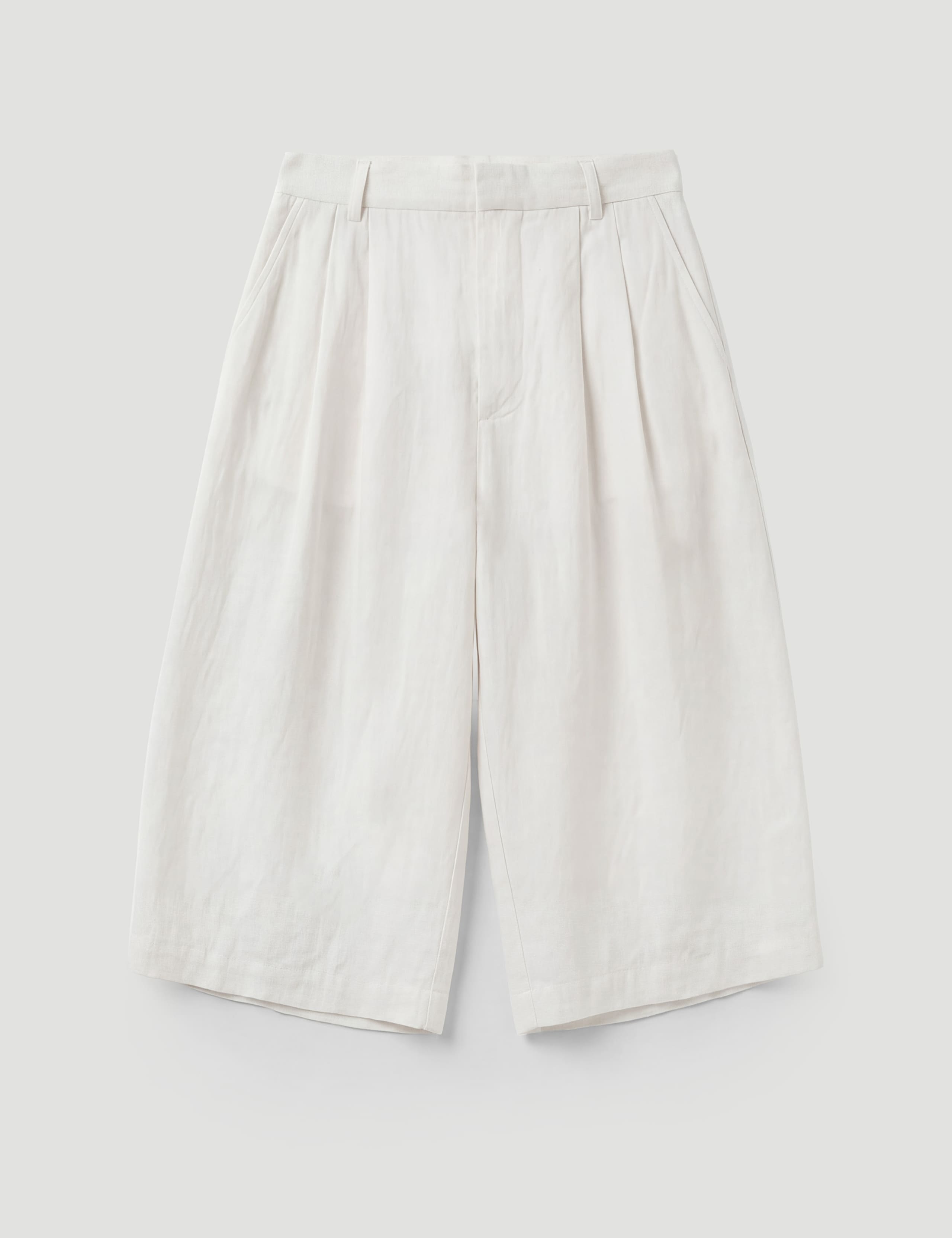 Linen Blend High Waisted Bermuda Shorts 2 of 5