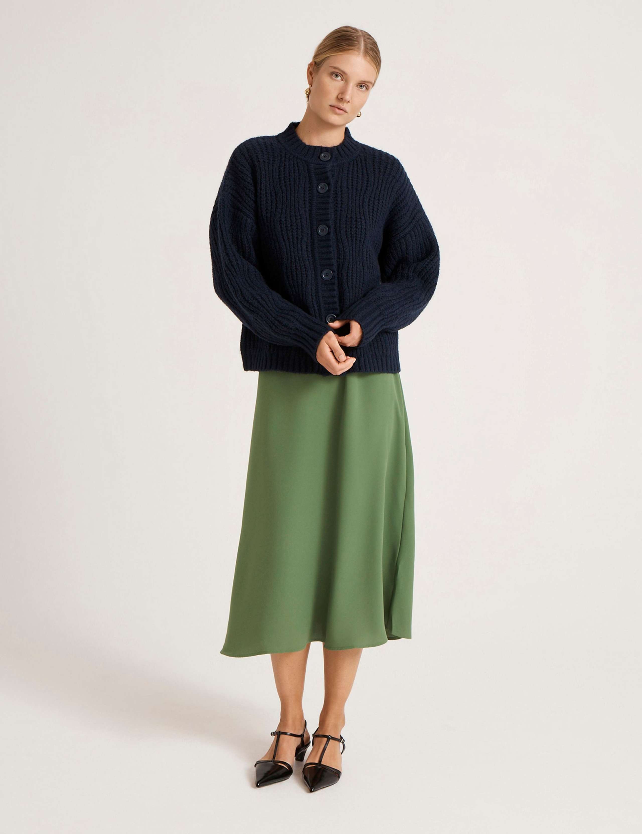 Ribbed Crew Neck Button Front Cardigan 5 of 5