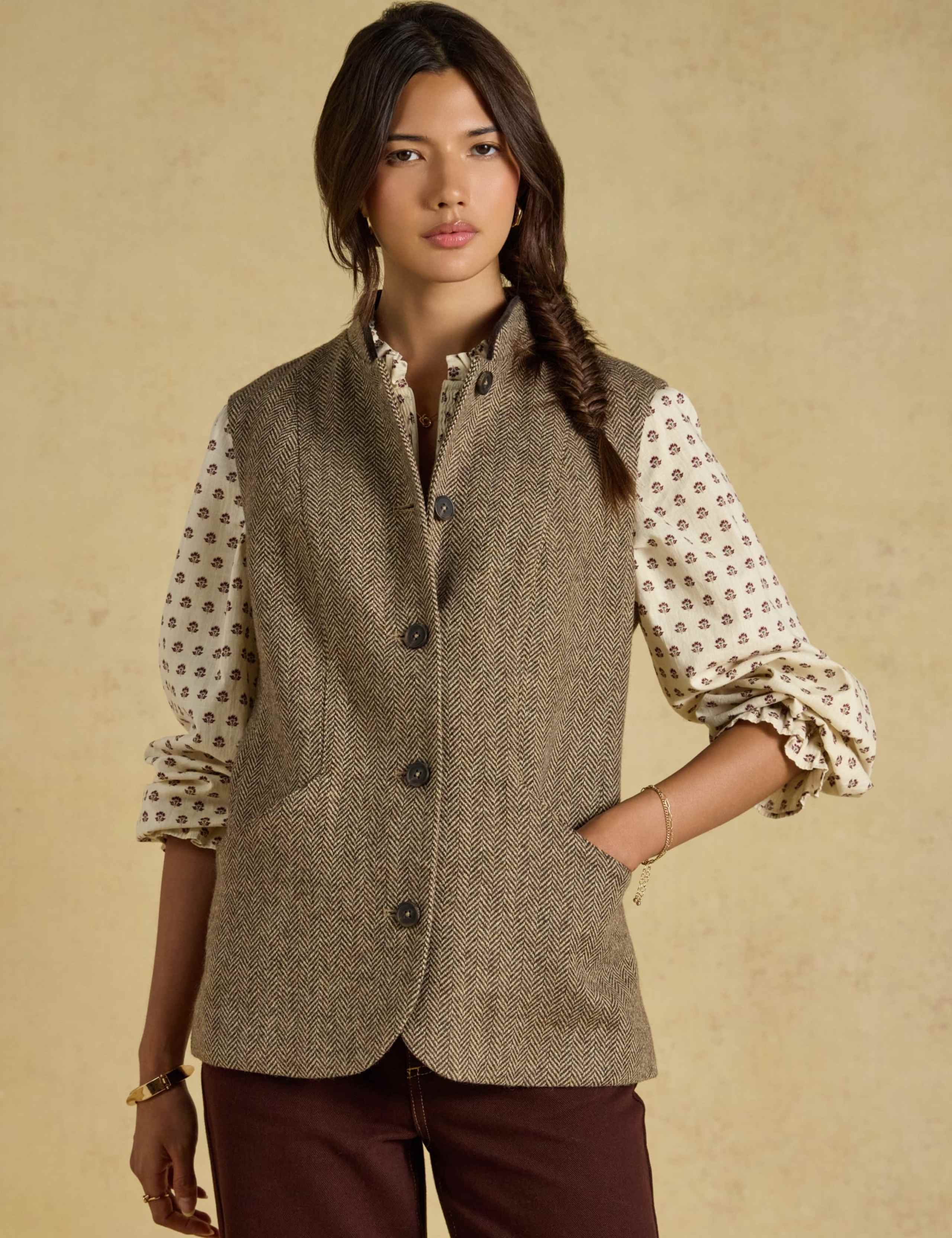 Tweed Sleeveless Waistcoat 1 of 10