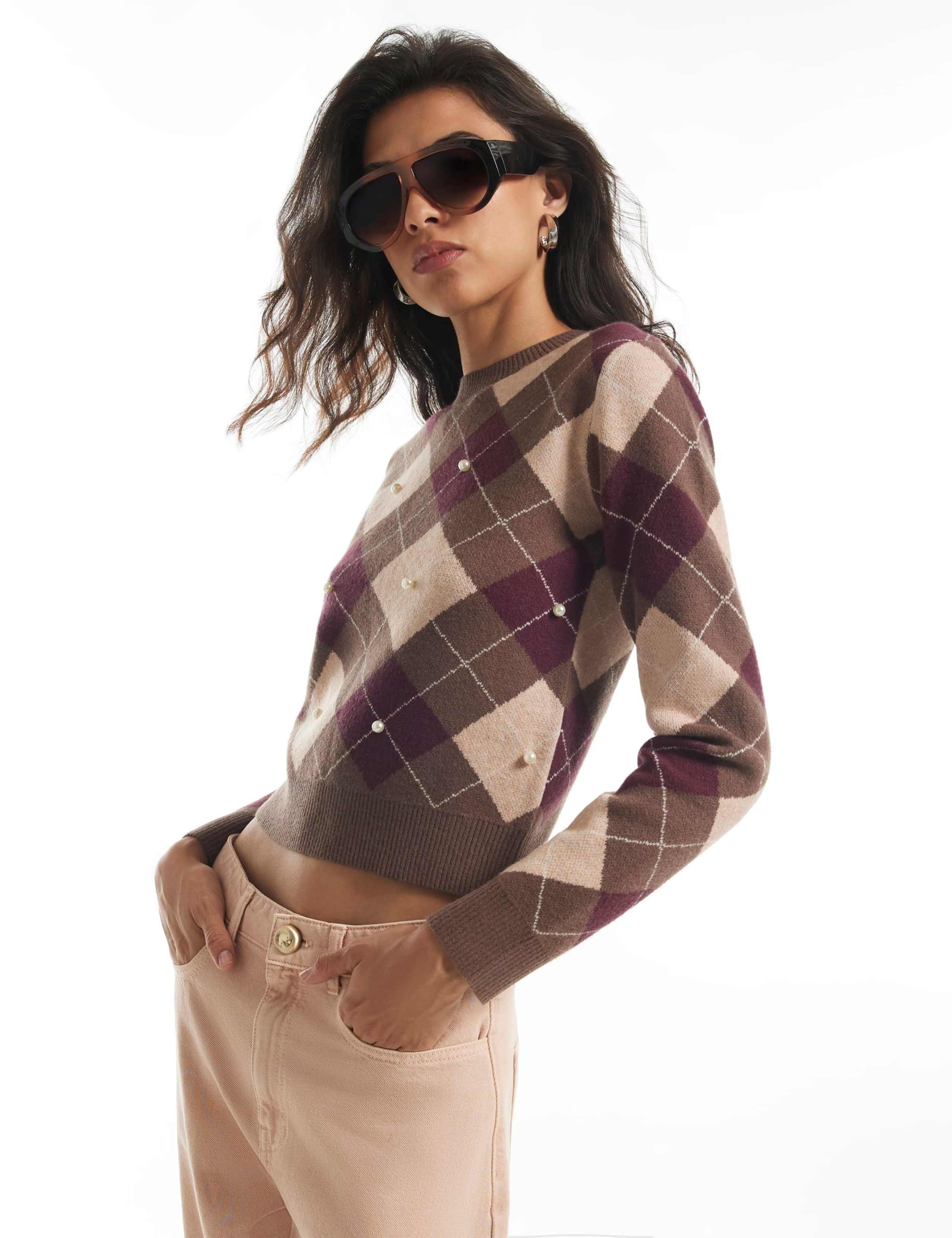 Argyle Embellished Crew Neck Fitted Jumper 6 of 6