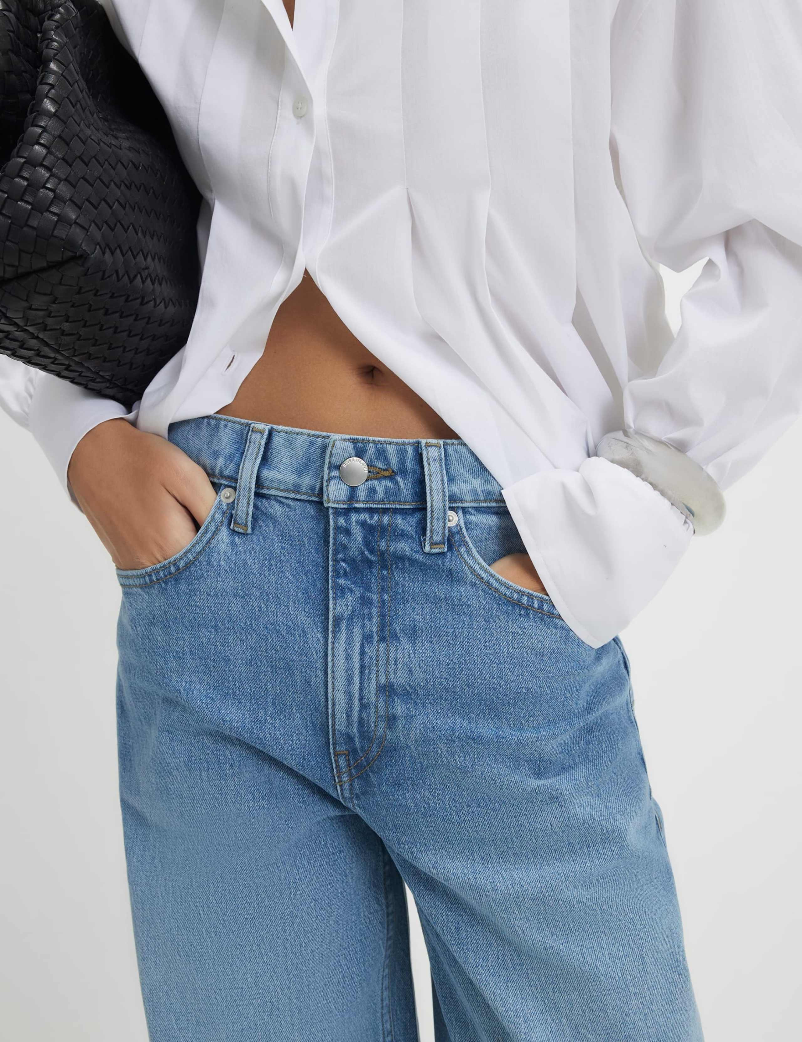 Mid Rise Barrel Leg Jeans 4 of 4