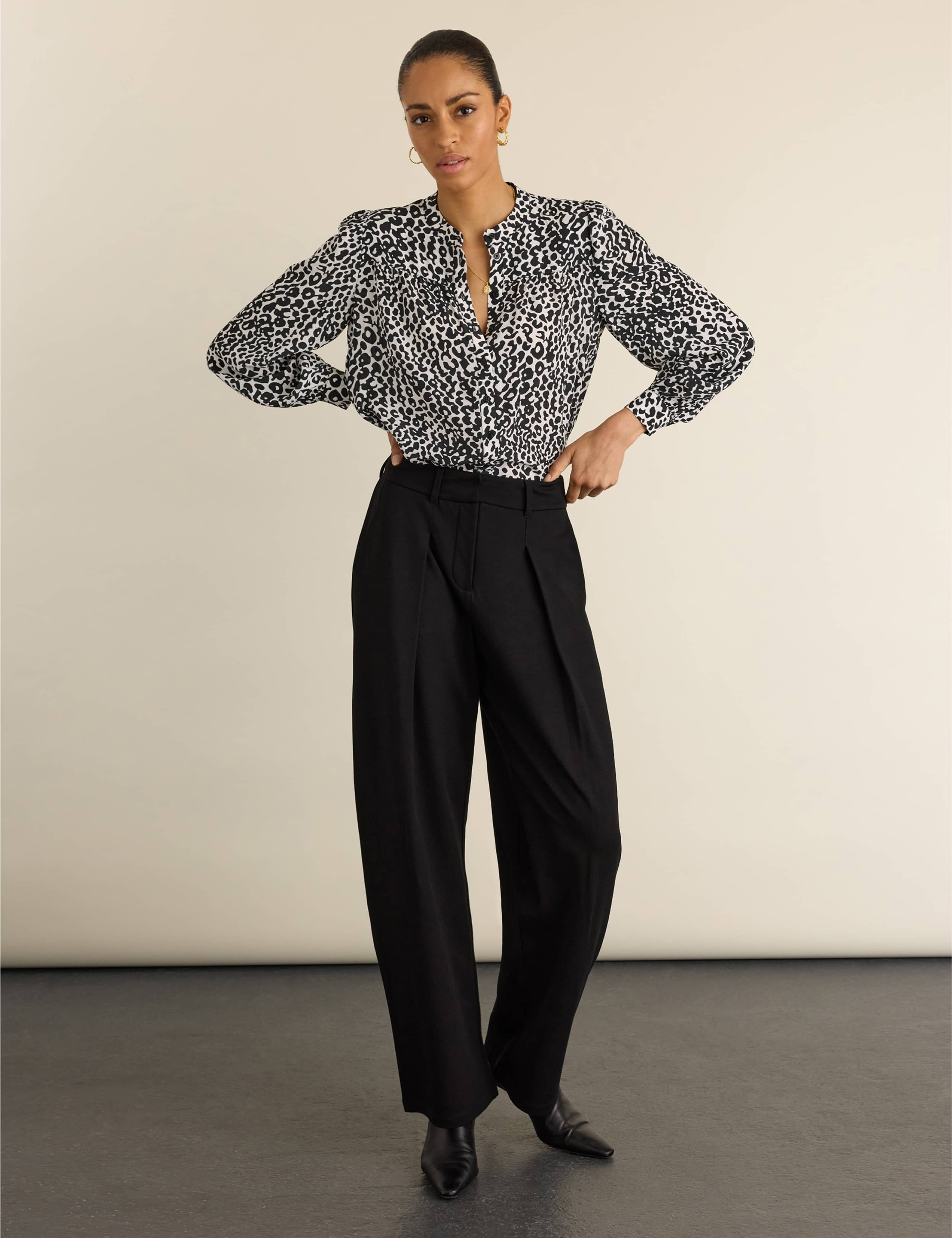 Crepe Animal Print Puff Sleeve Blouse 3 of 4