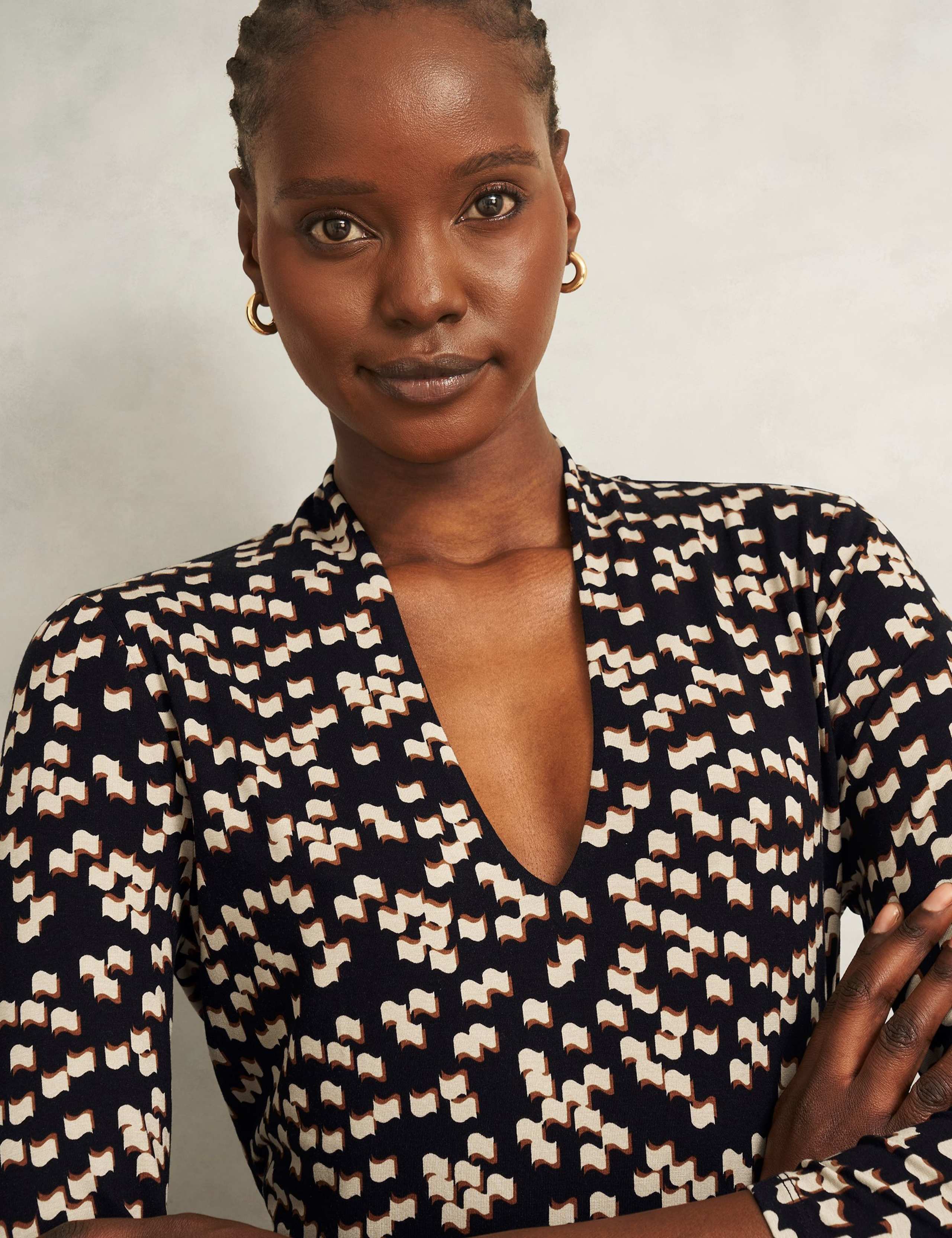 Printed V-Neck Slim Fit Top 5 of 5