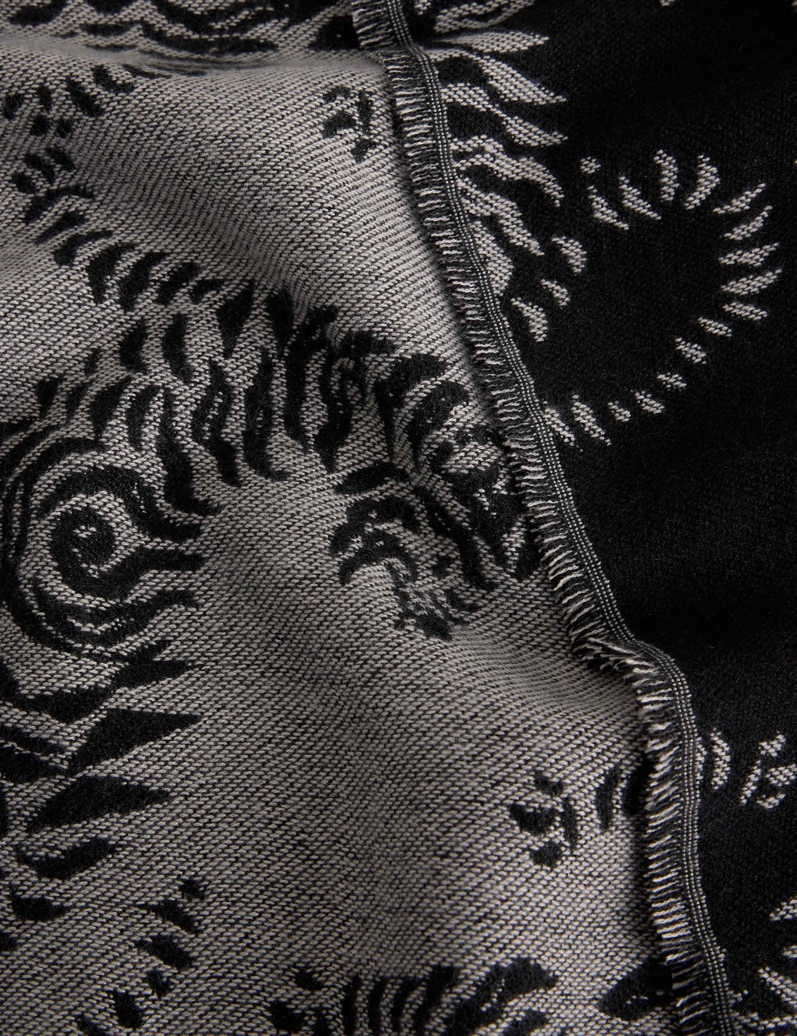 Midweight Animal Pattern Tassel Scarf 3 of 3