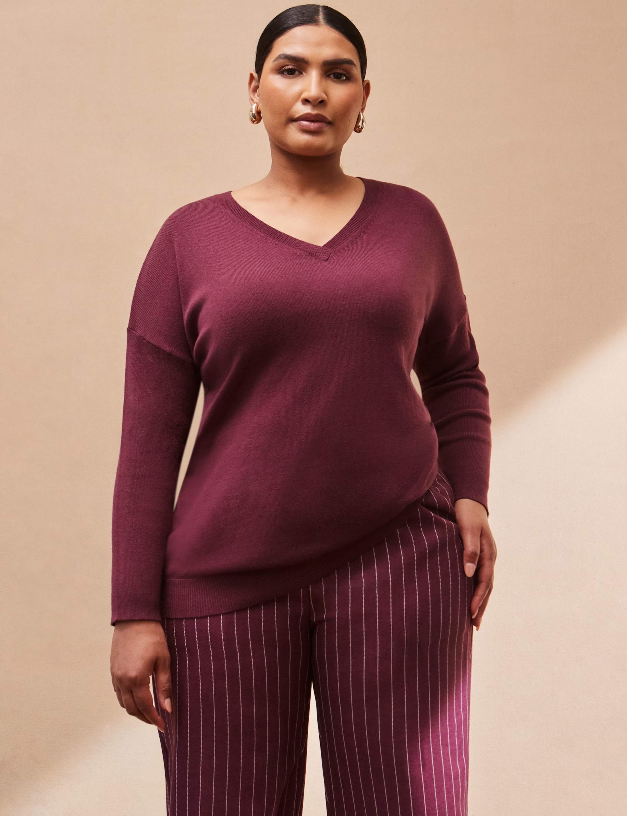 Cotton Blend V-Neck Jumper 2 of 3