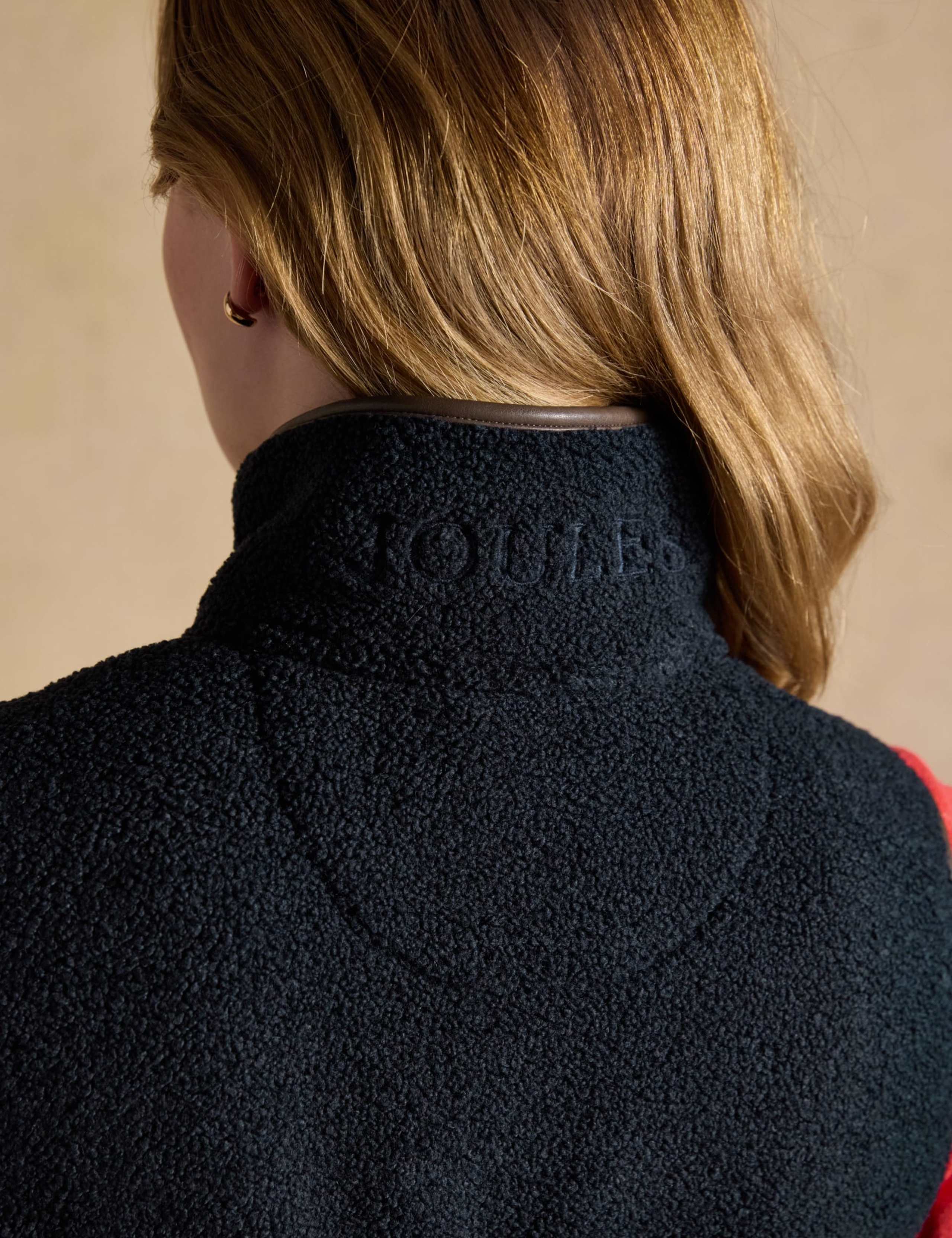Borg Fleece Gilet 2 of 12
