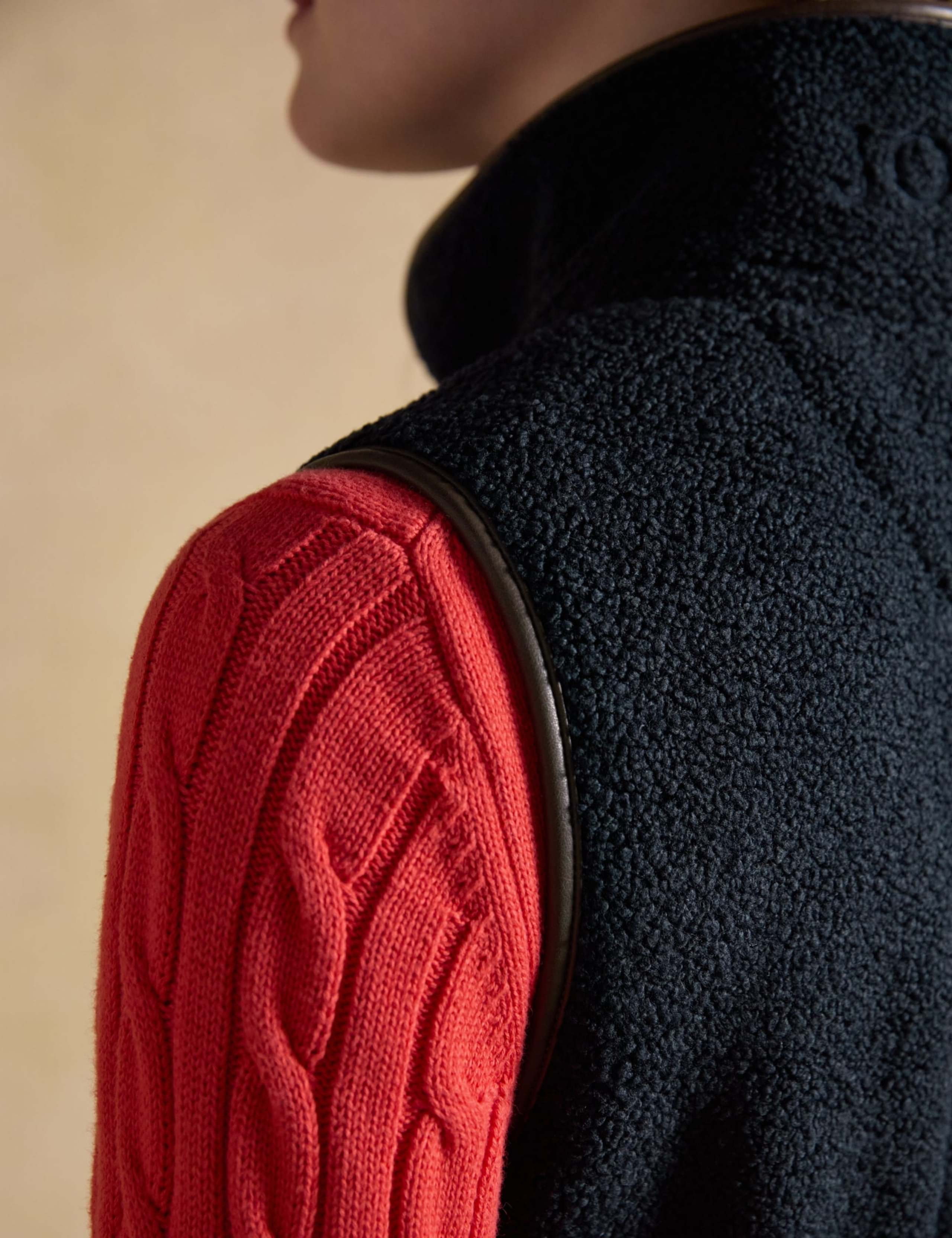 Borg Fleece Gilet 5 of 12
