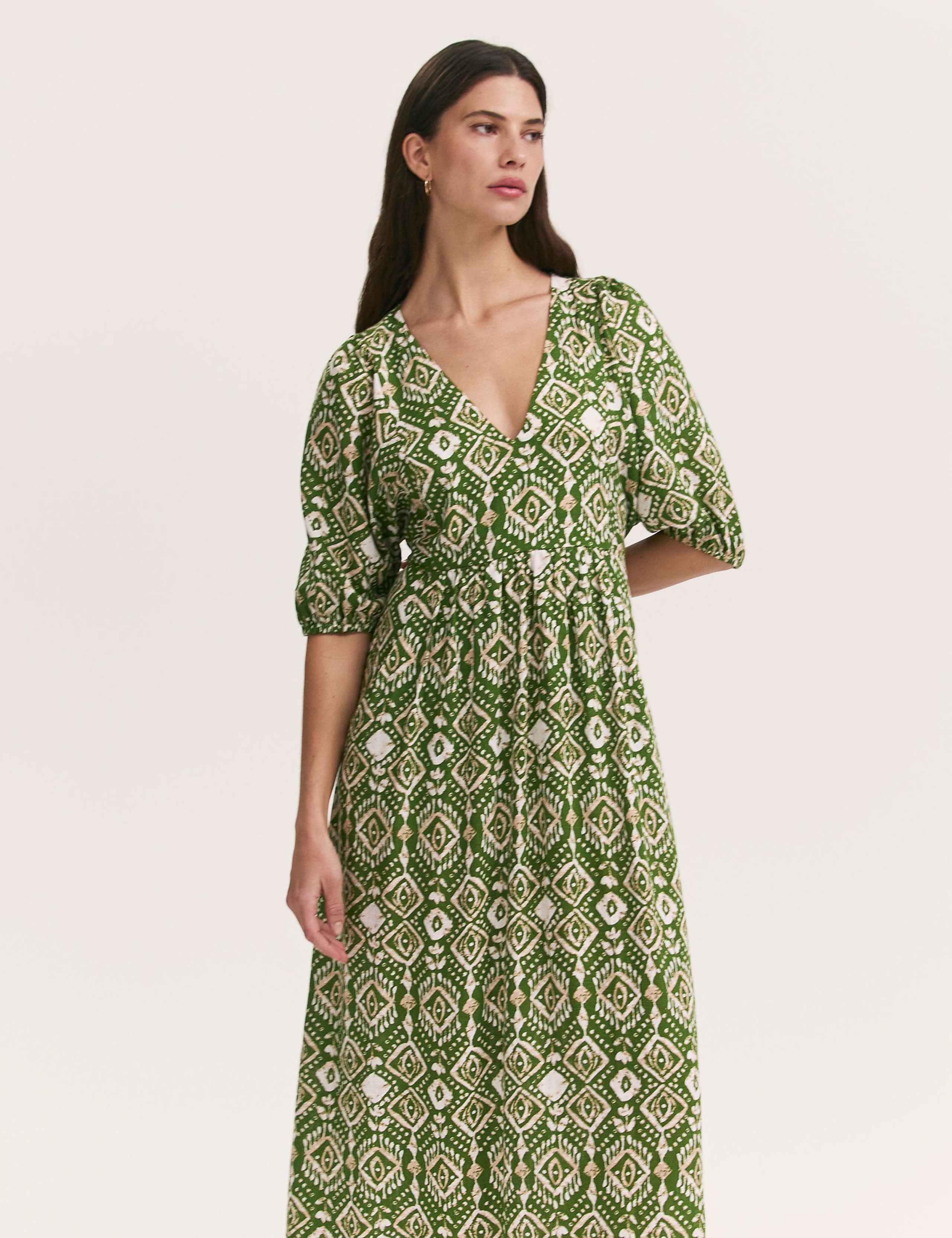Printed V-Neck Midaxi Smock Dress with Linen 3 of 4