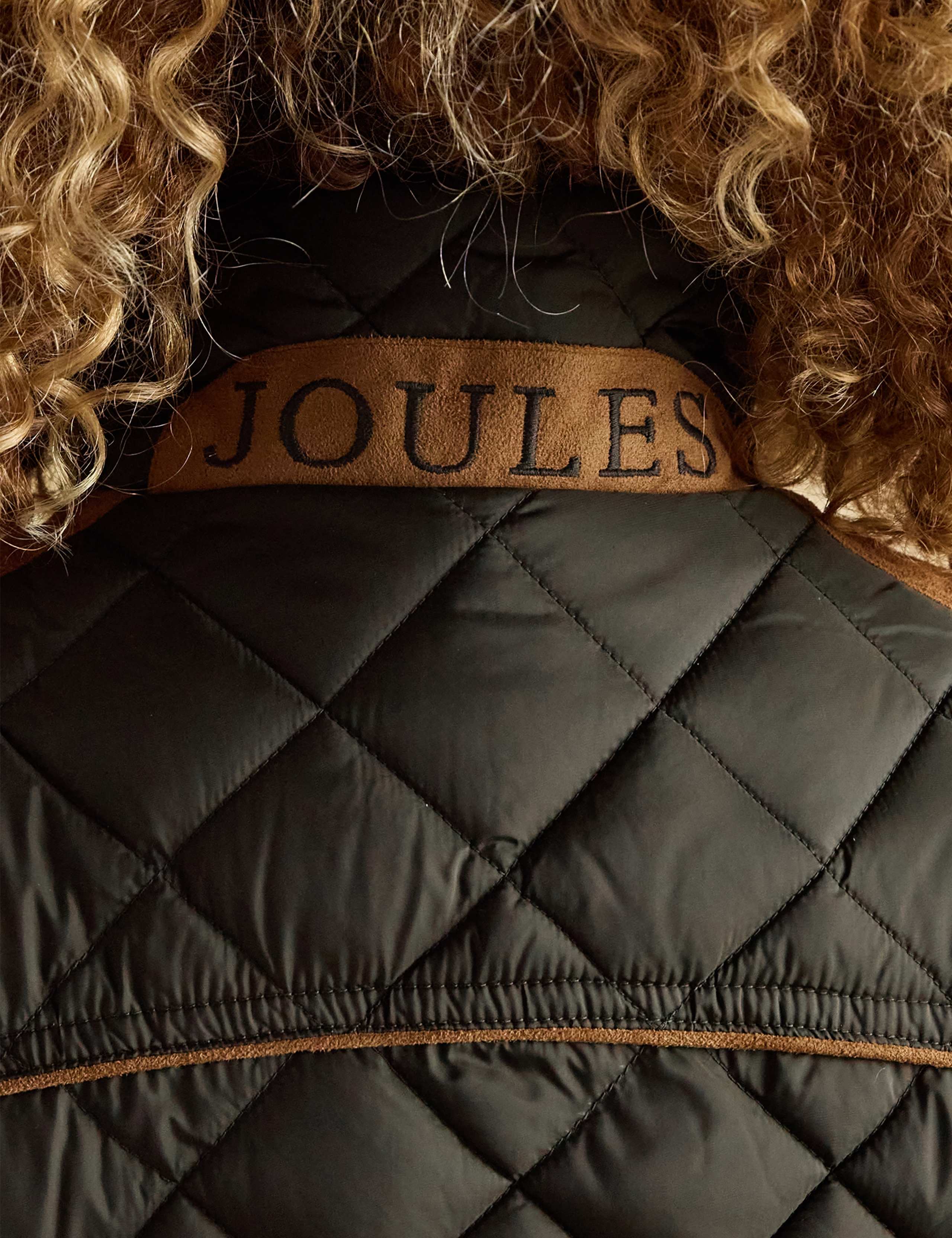 Showerproof Quilted Funnel Neck Gilet 3 of 12