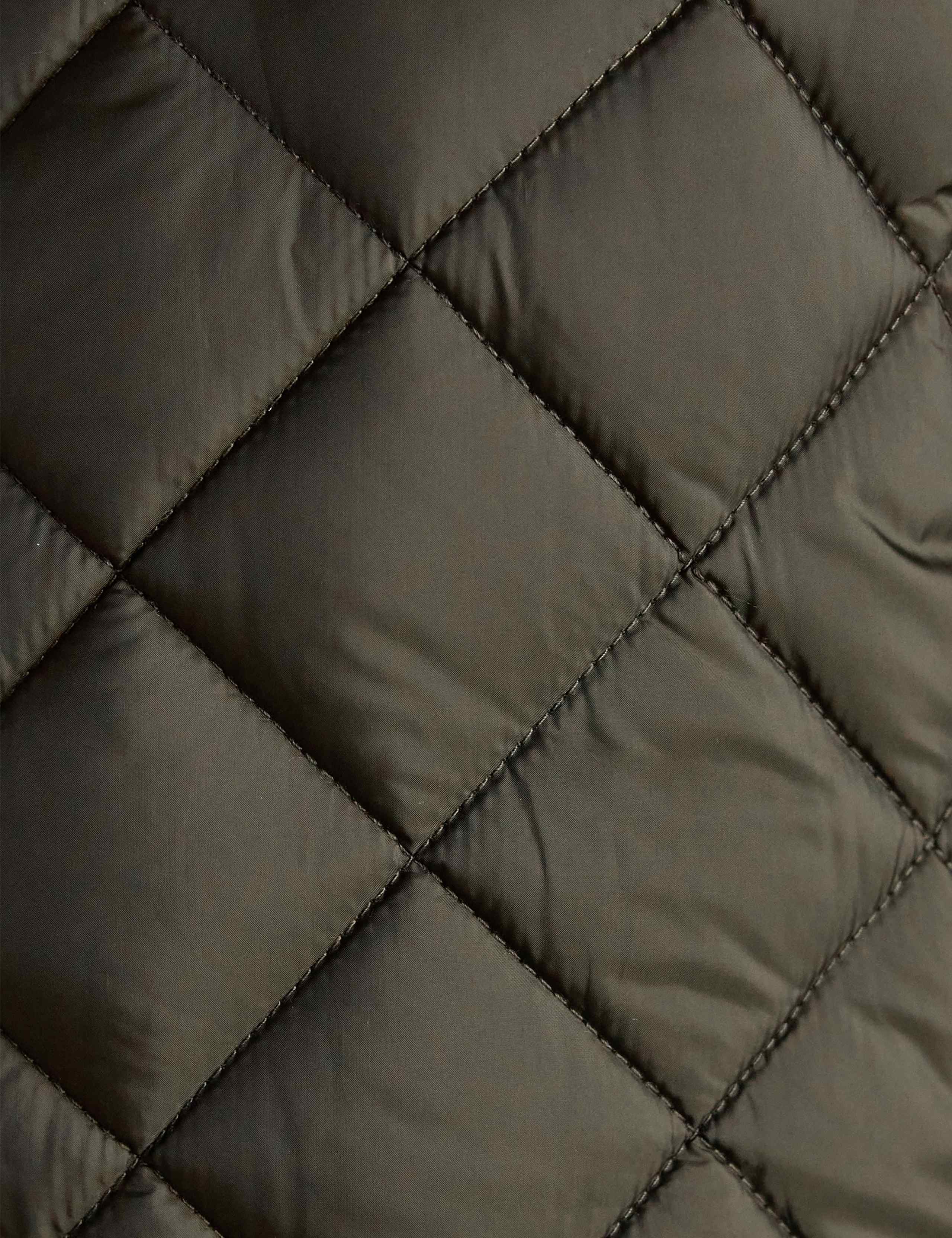 Showerproof Quilted Funnel Neck Gilet 6 of 12