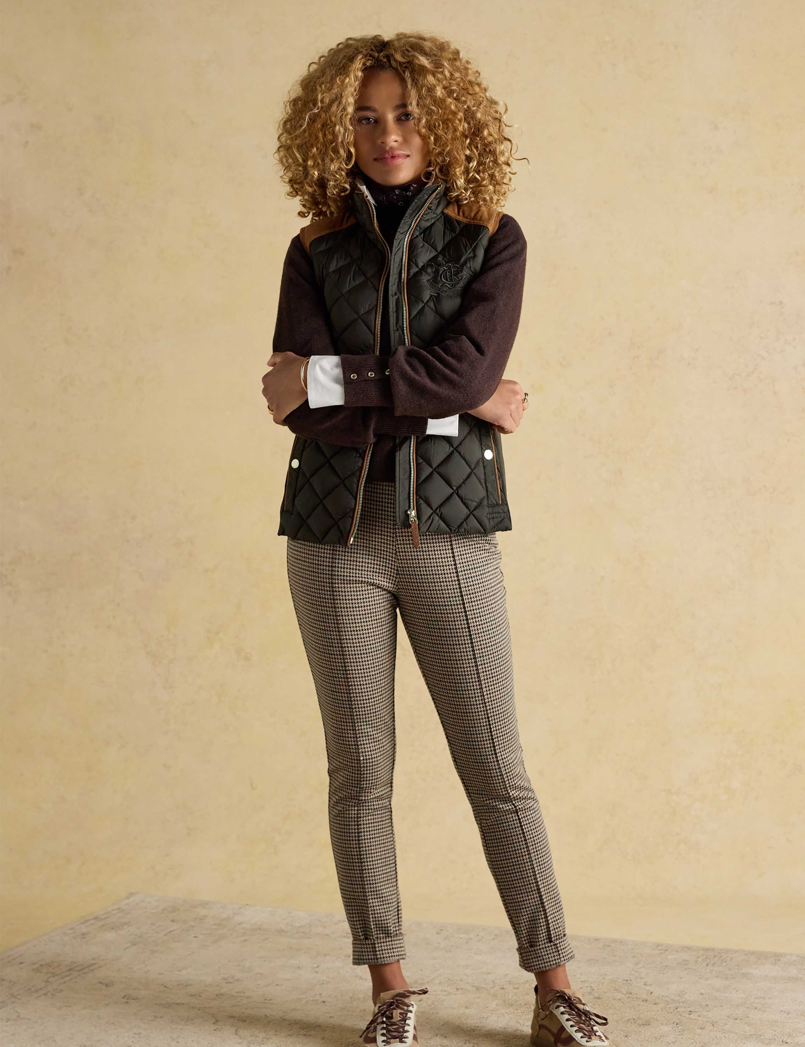 Showerproof Quilted Funnel Neck Gilet 7 of 12