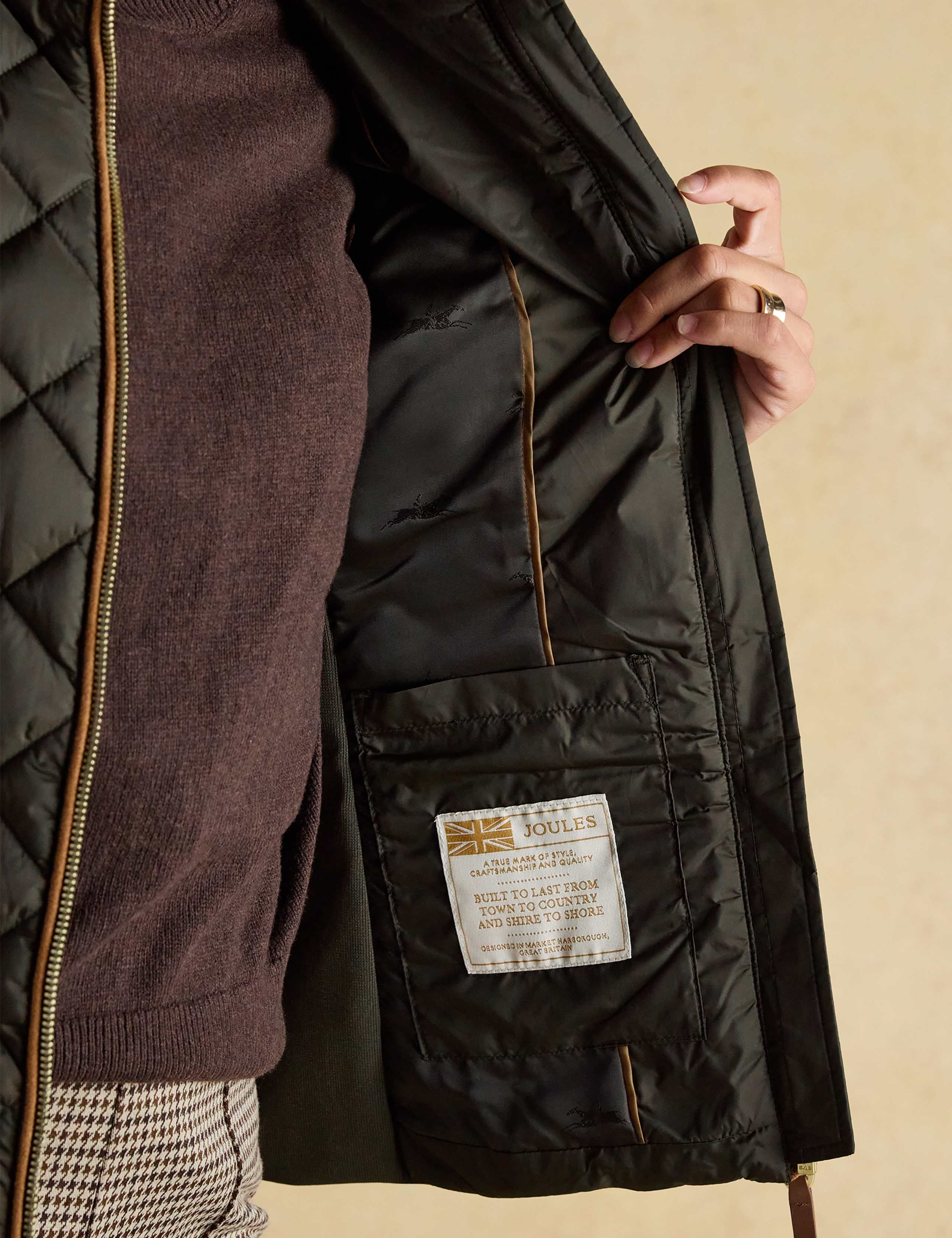 Showerproof Quilted Funnel Neck Gilet 8 of 12