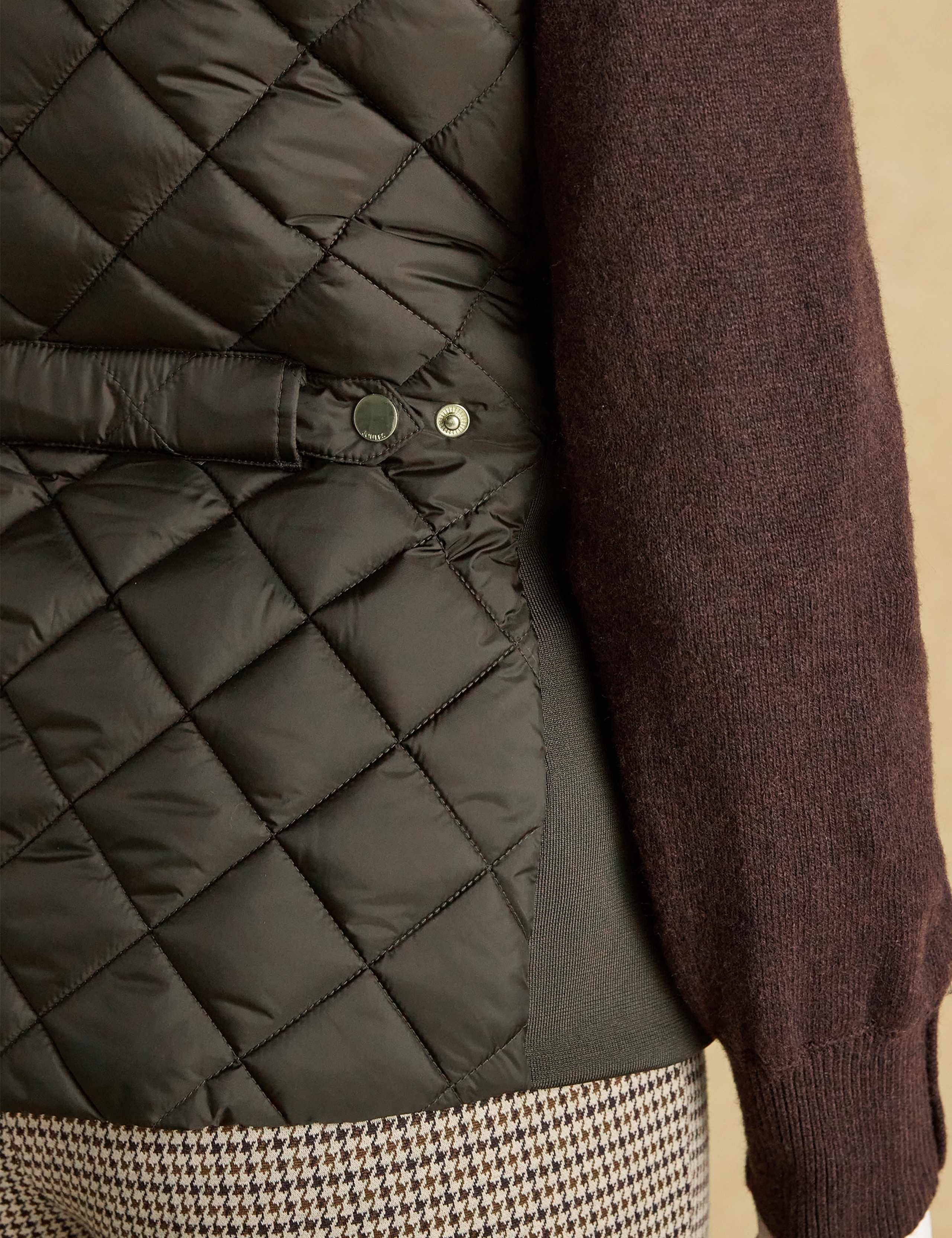 Showerproof Quilted Funnel Neck Gilet 10 of 12