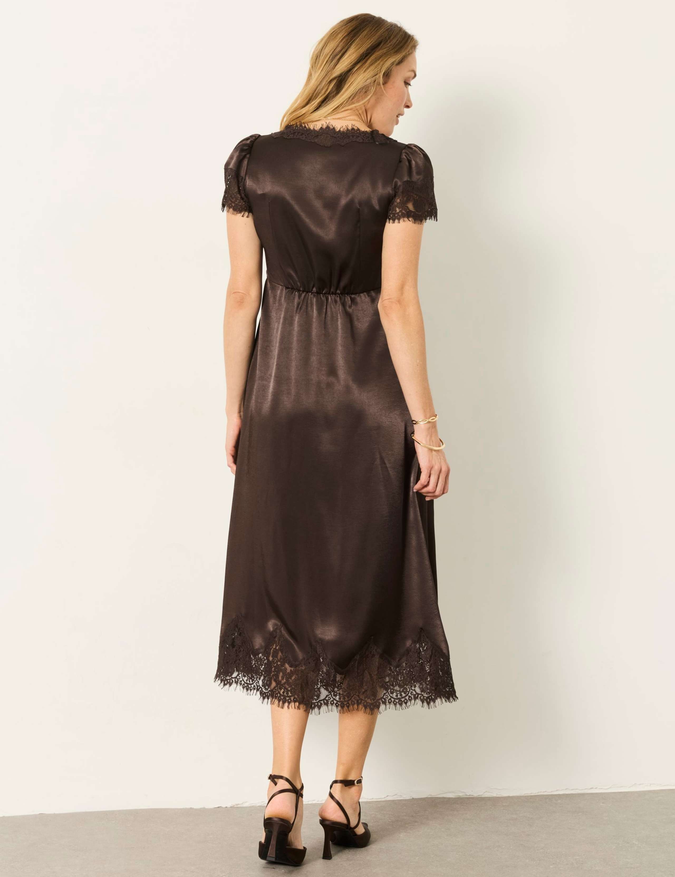 Lace Insert V-Neck Midi Tea Dress 6 of 8