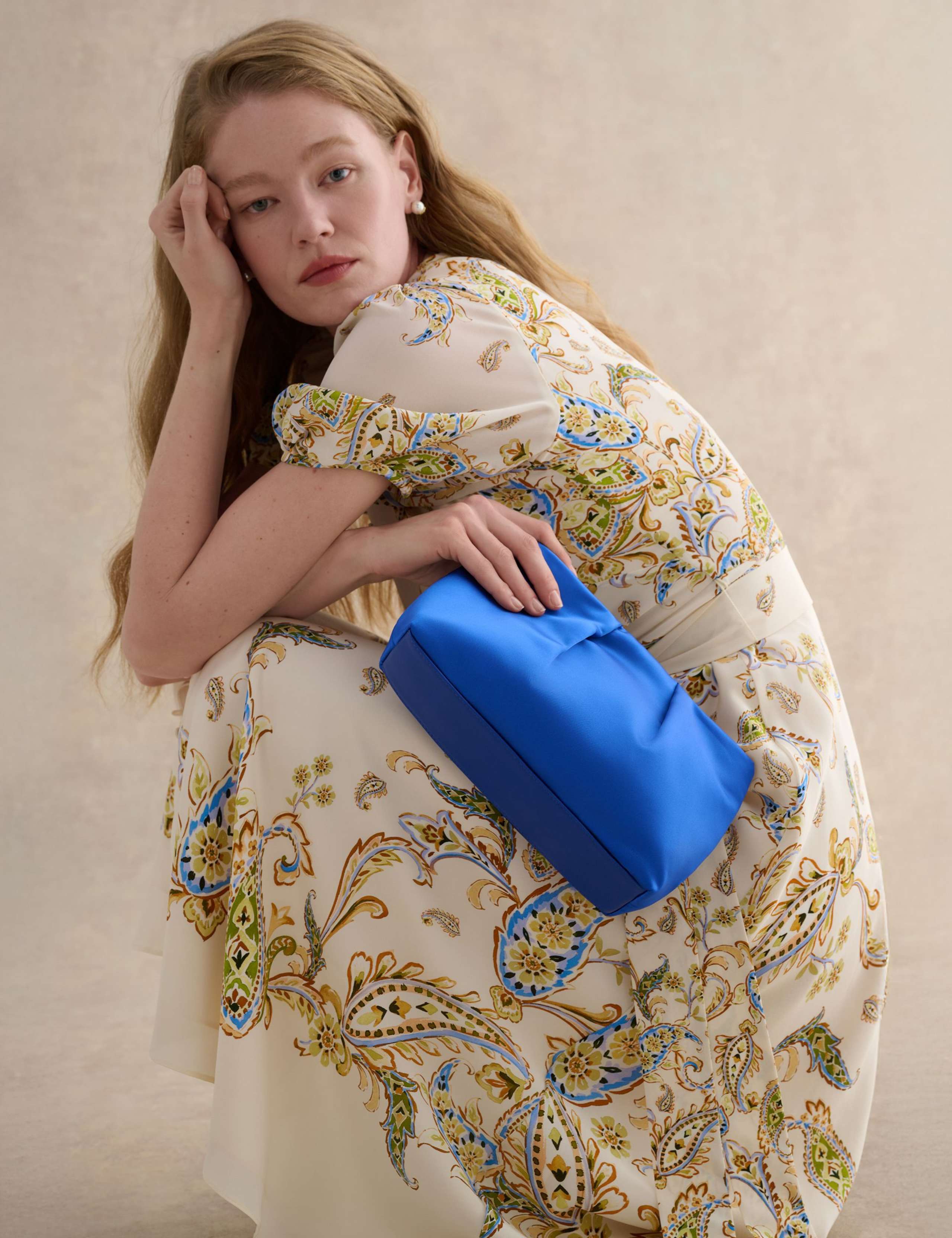 Suede Pleated Chain Strap Clutch Bag 3 of 4