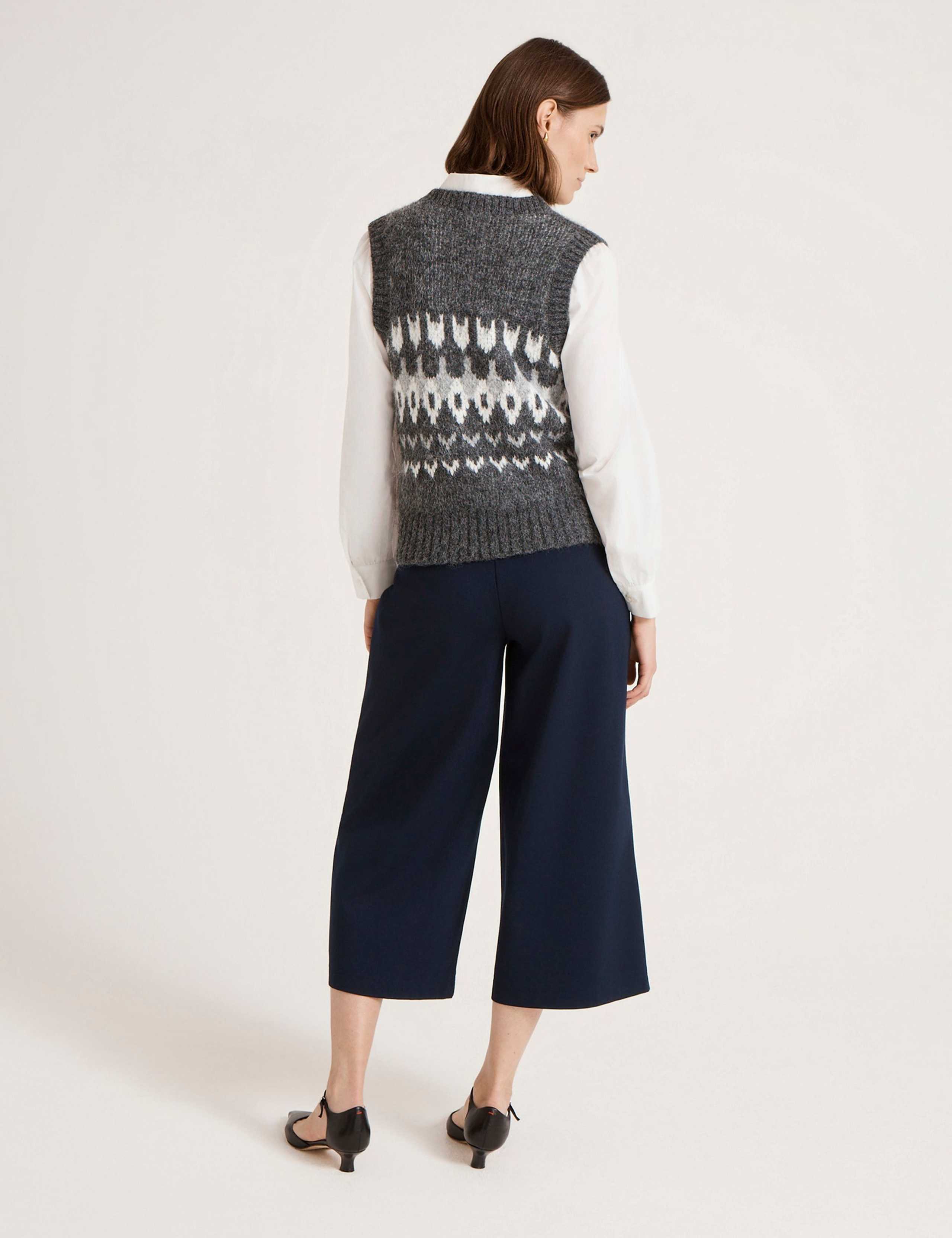 Fair Isle V-Neck Knitted Vest with Wool 3 of 4