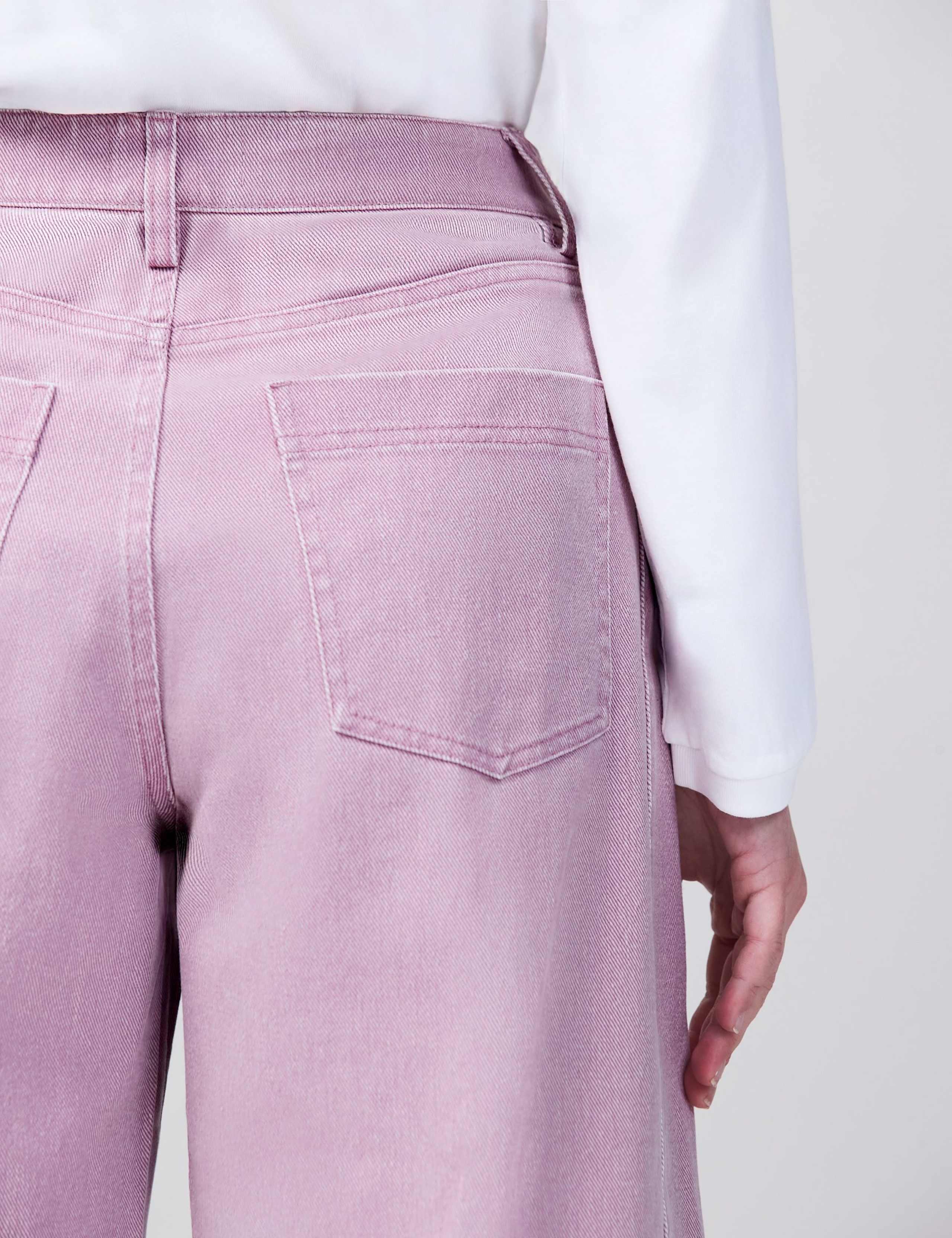 Mid Rise Barrel Jeans 5 of 5