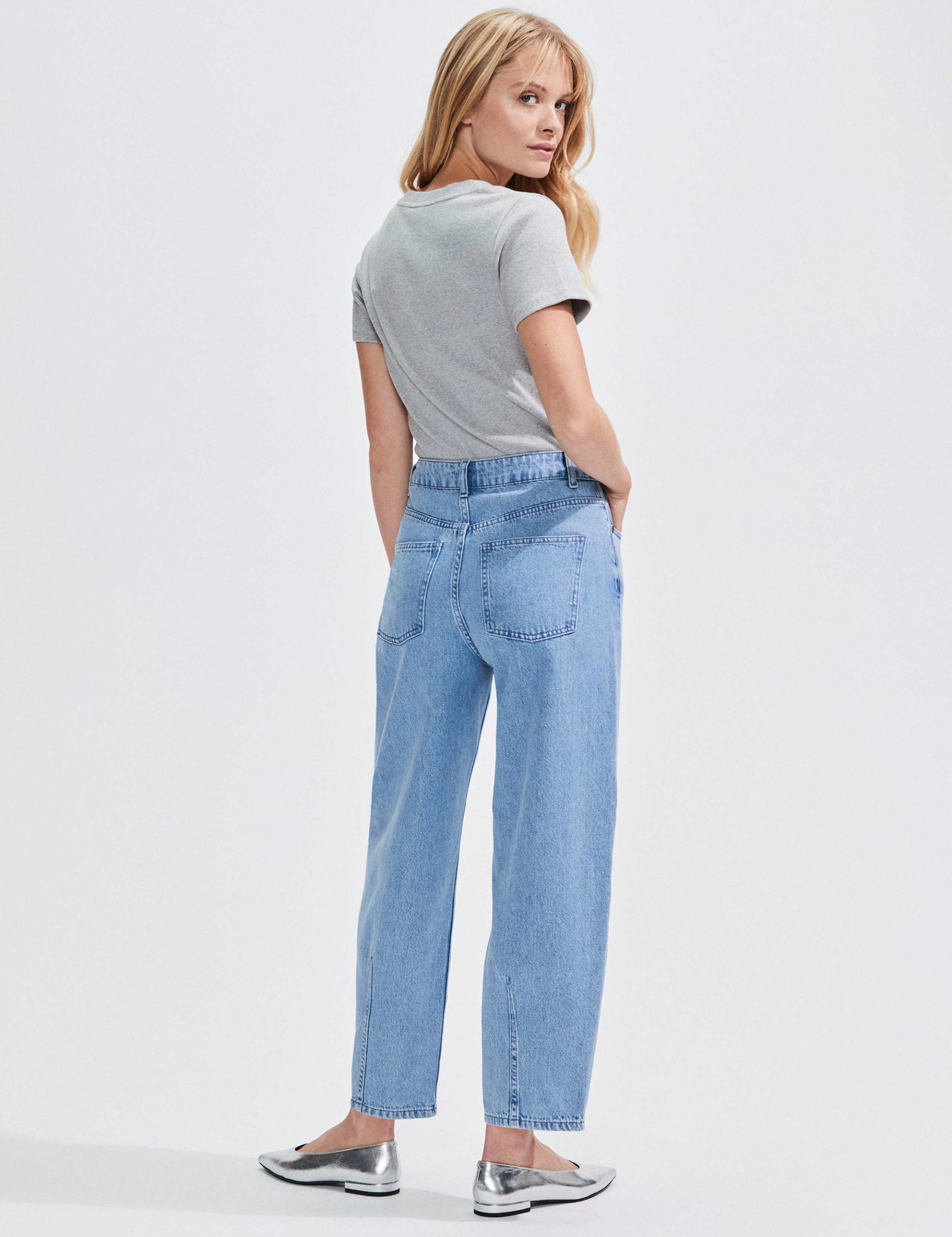 Mid Rise Barrel Jeans 2 of 4