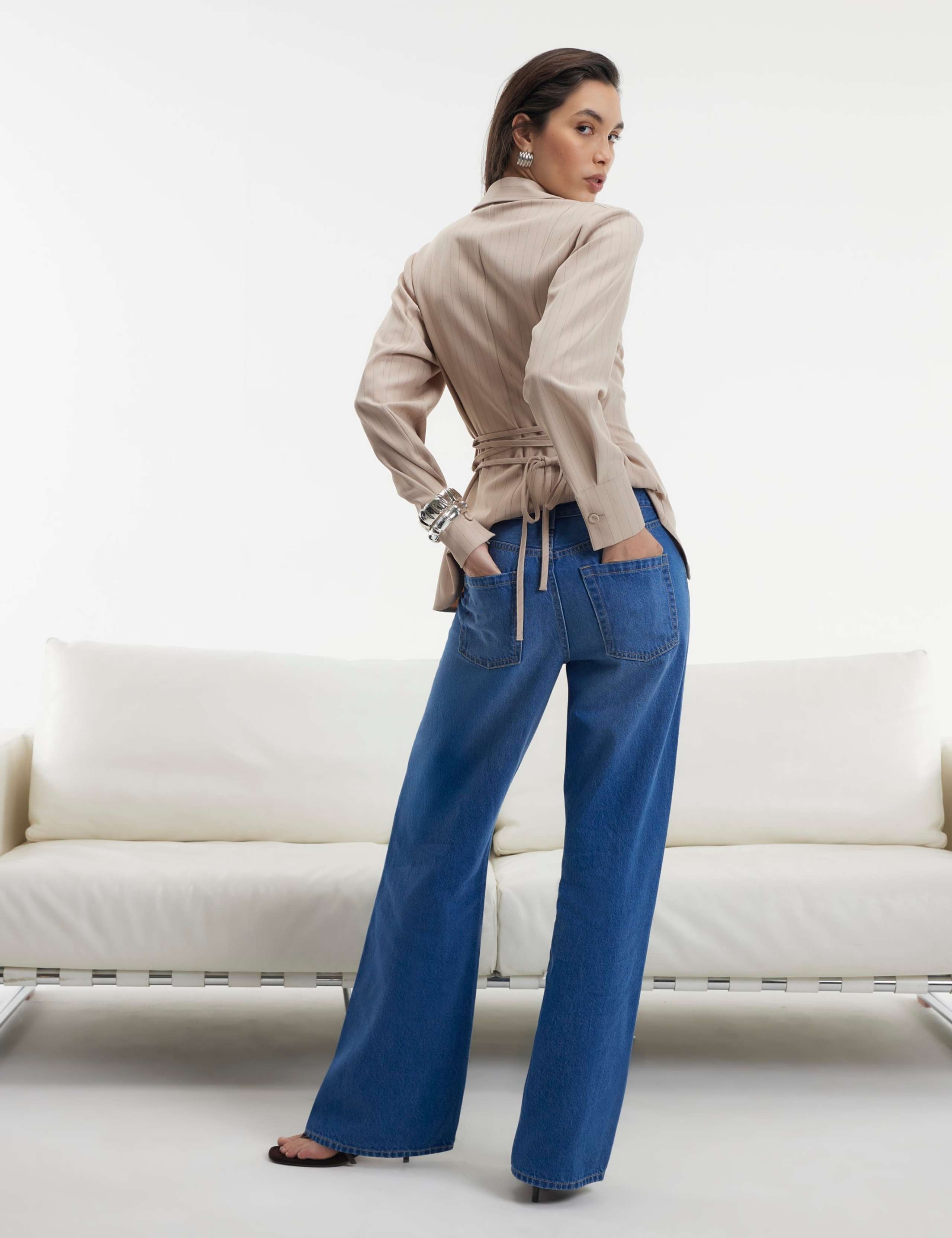 Relaxed High Waisted Straight Leg Jeans 4 of 4