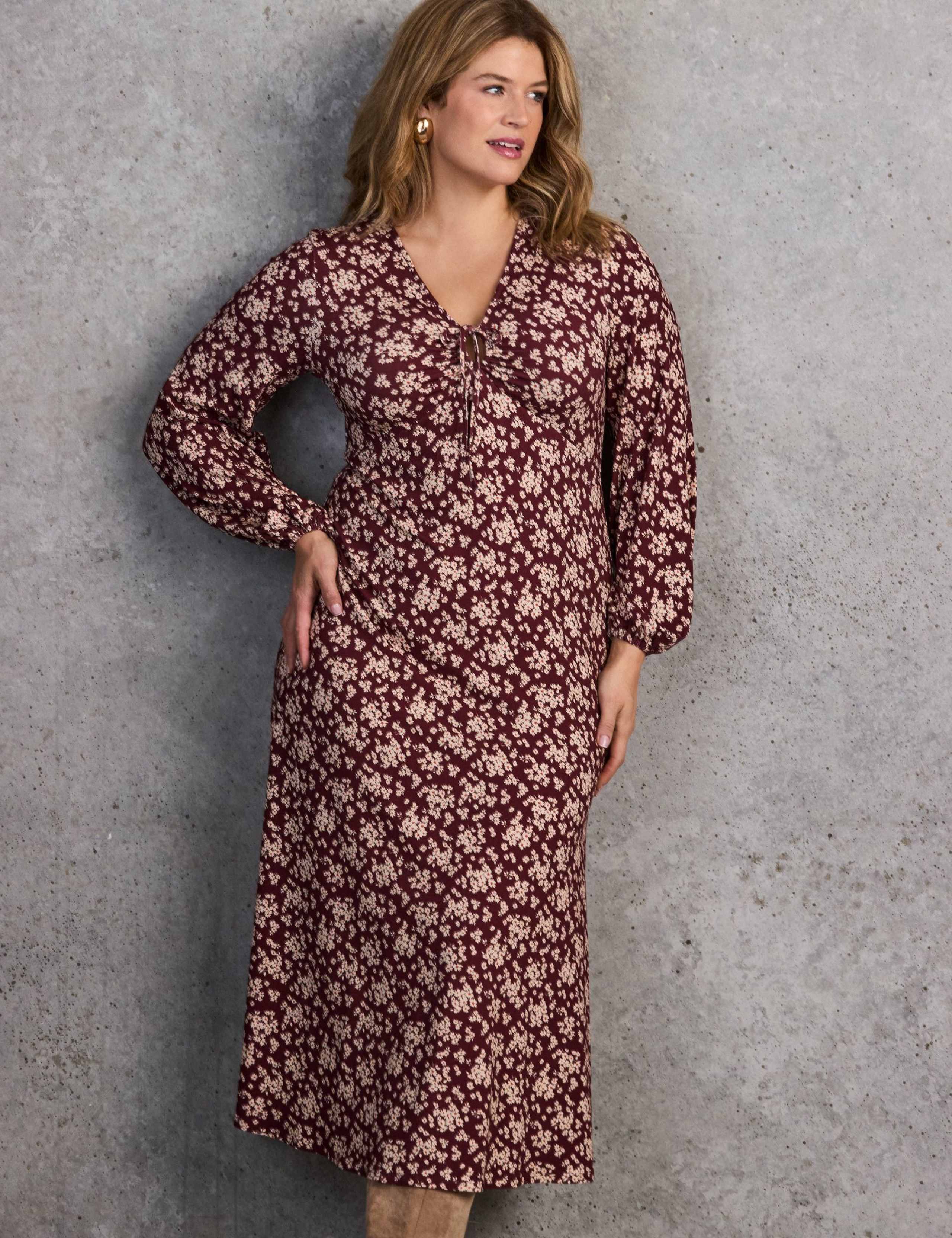 Jersey Ditsy Midaxi Waisted Dress 3 of 7