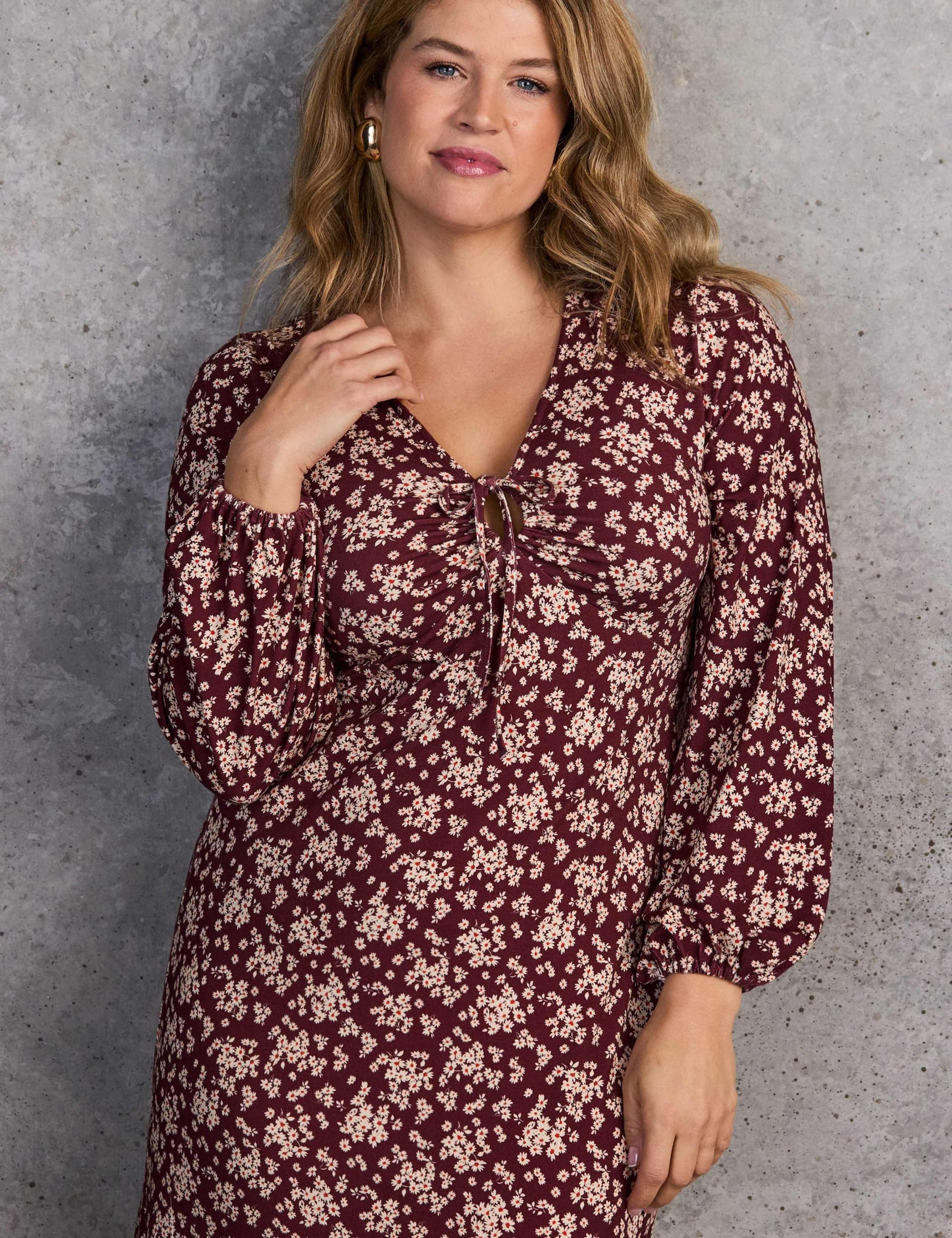 Jersey Ditsy Midaxi Waisted Dress 6 of 7