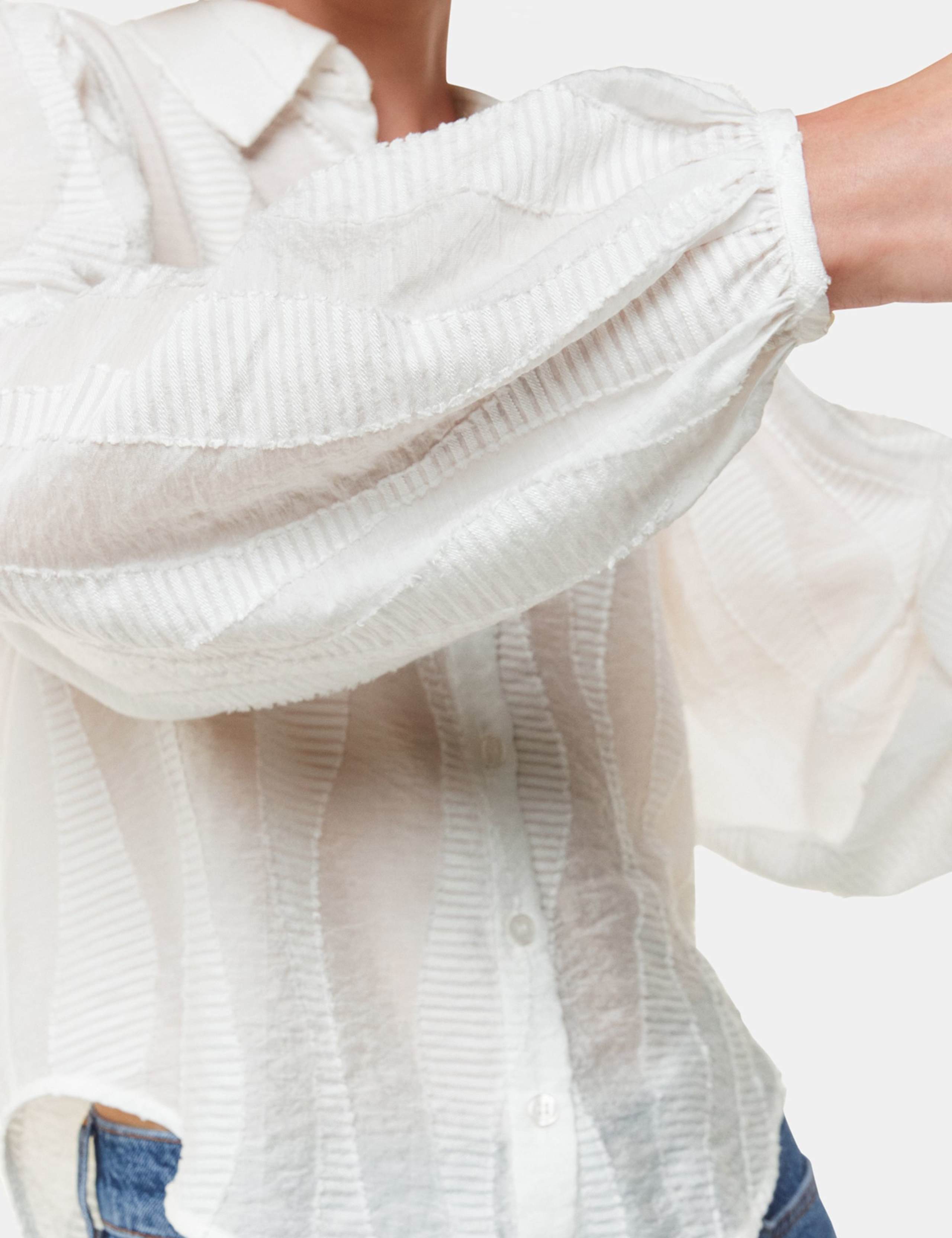 Textured Collared Blouson Sleeve Shirt 4 of 4
