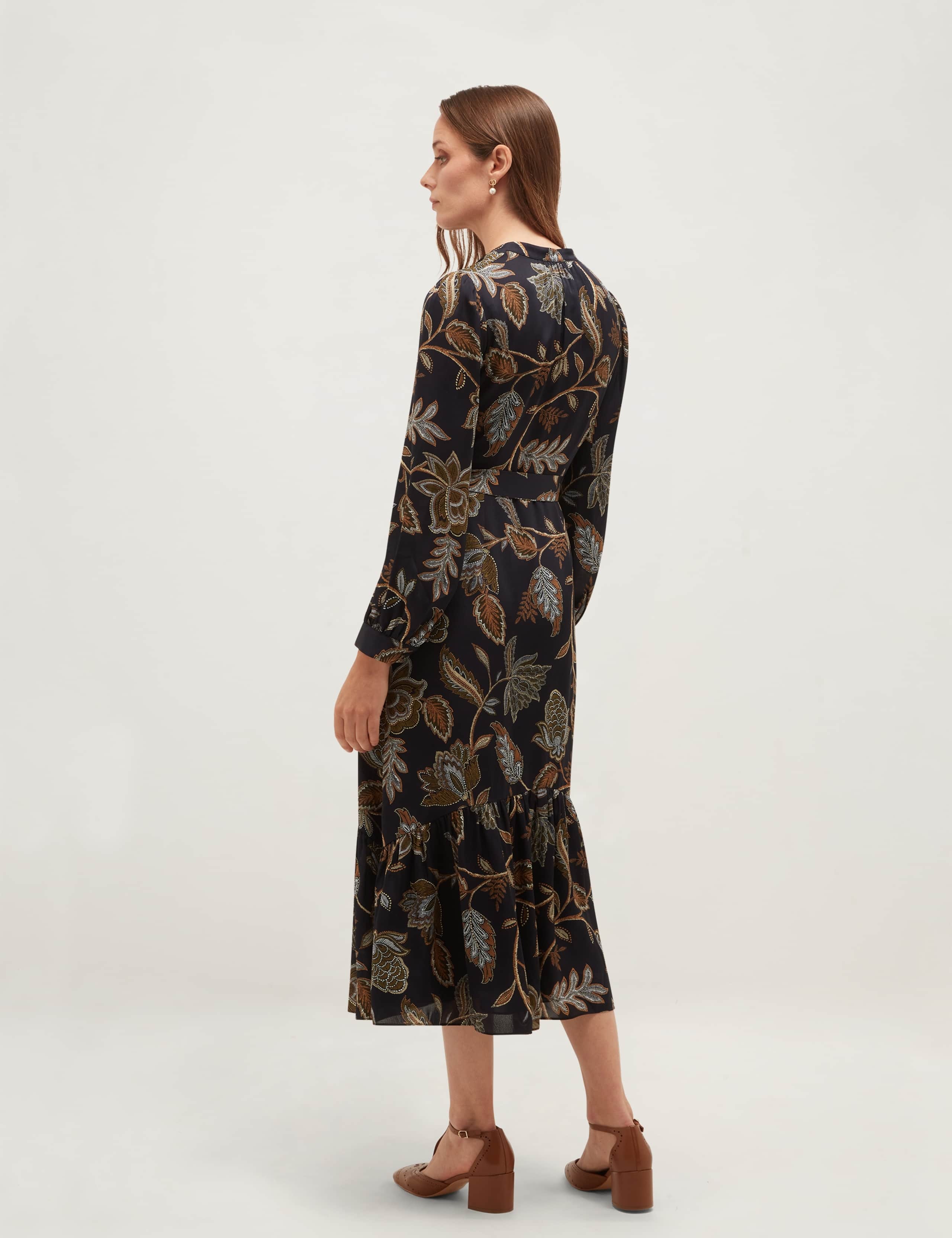 Paisley Tie Neck Knee Length Skater Dress 4 of 5