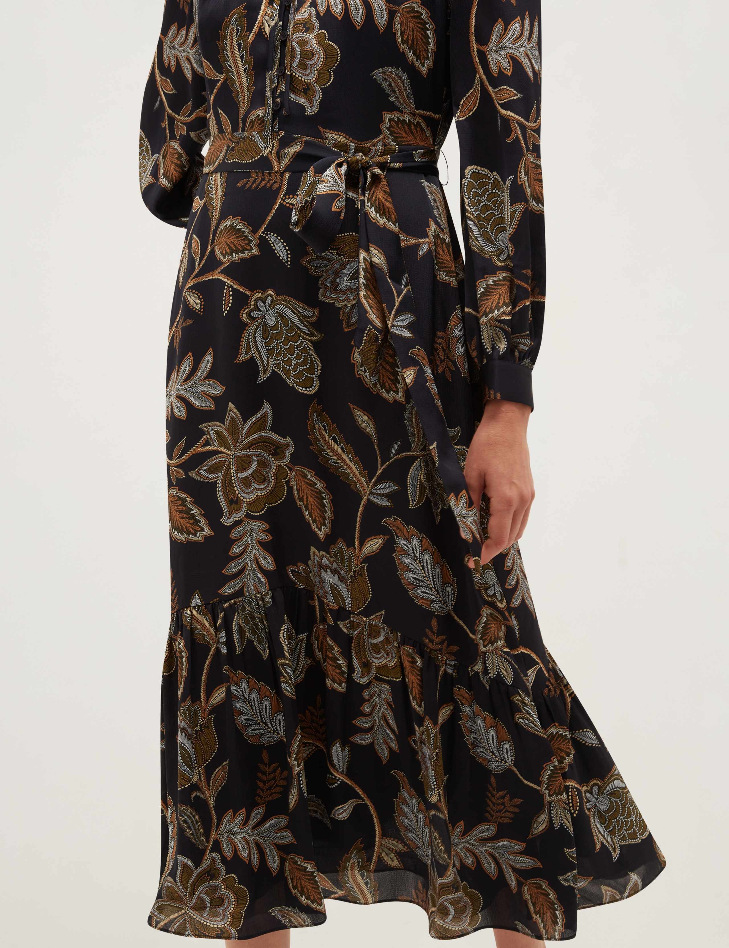 Paisley Tie Neck Knee Length Skater Dress 5 of 5