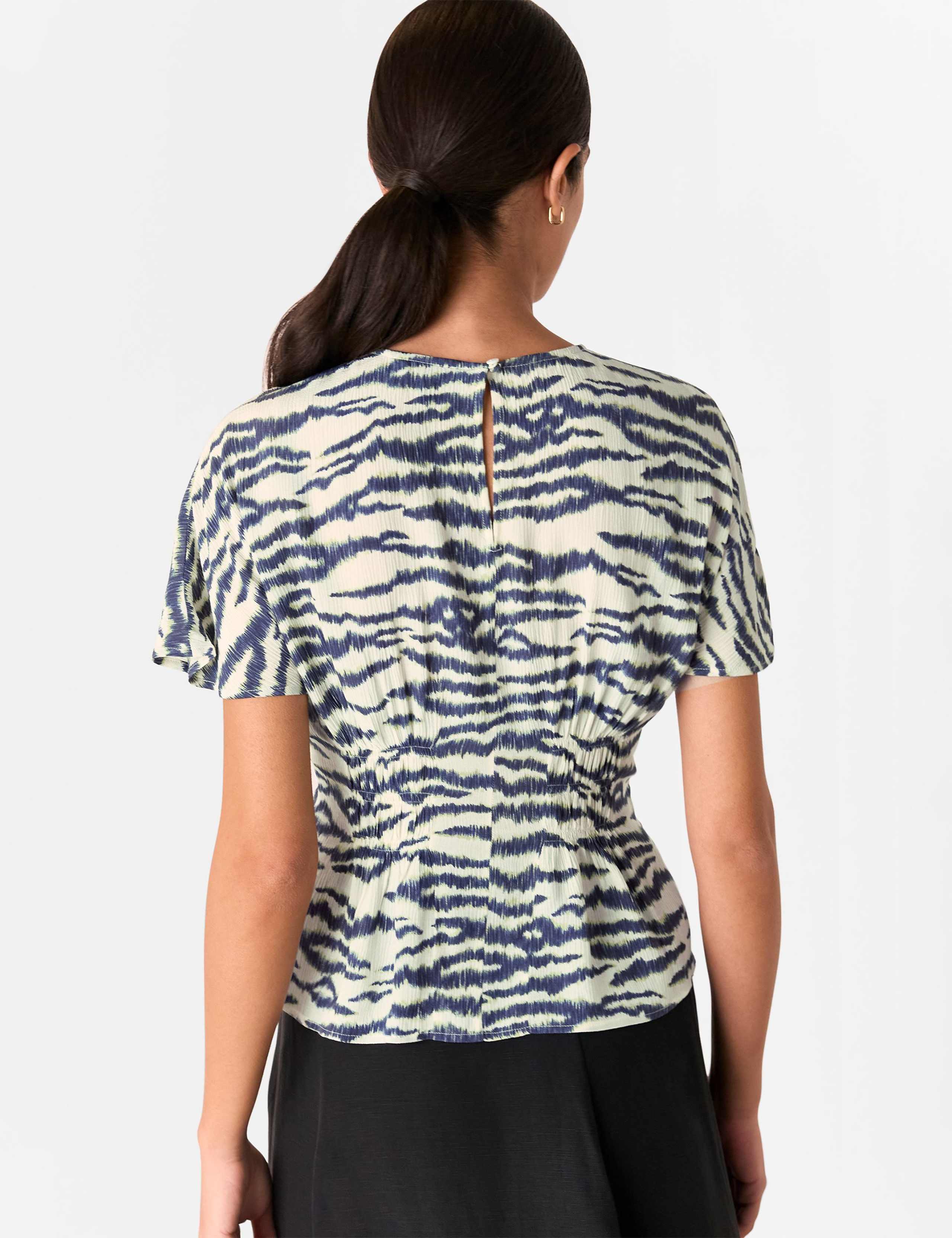 Animal Print Shirred Detail Blouse 3 of 4