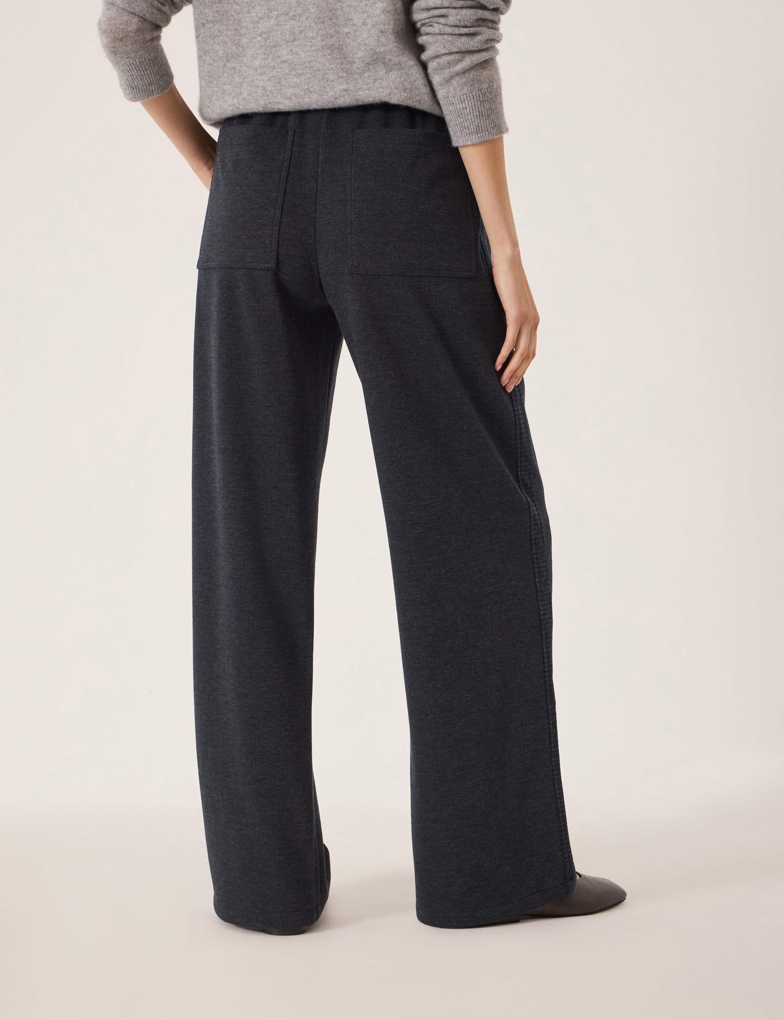 Drawstring Wide Leg Joggers 3 of 5