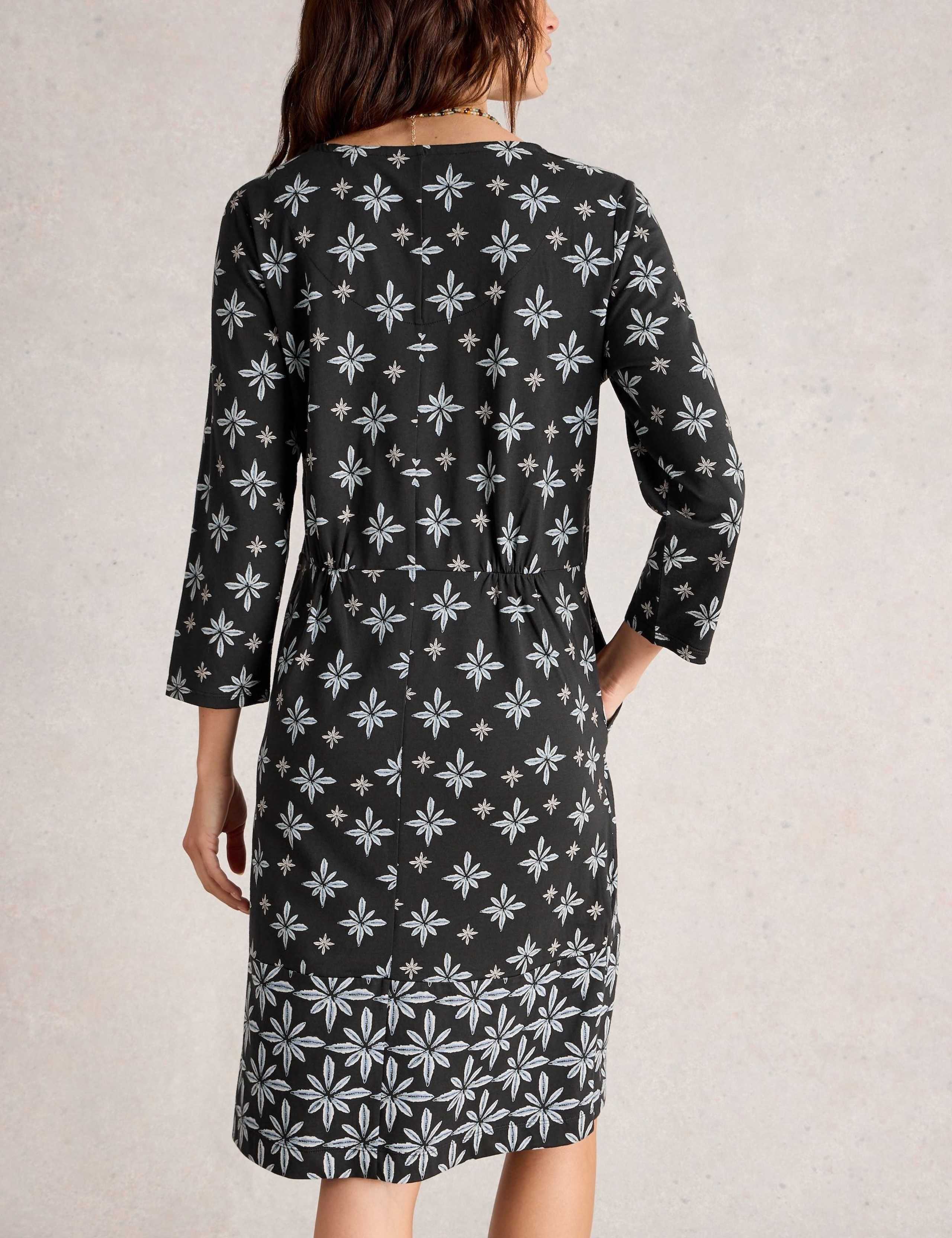 Jersey Star Print Waisted Shift Dress 4 of 6