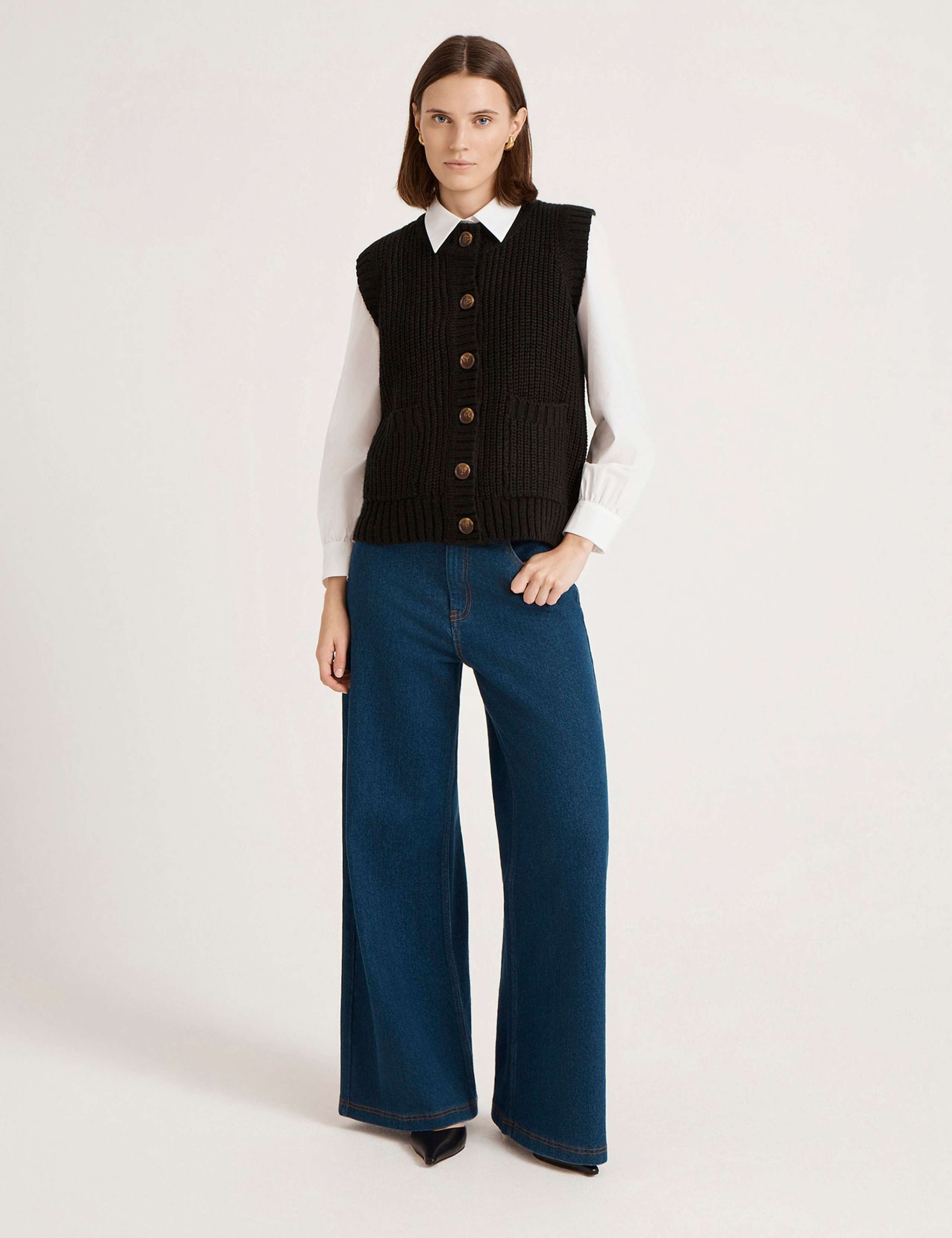 Textured Round Neck Button Knitted Vest 2 of 4