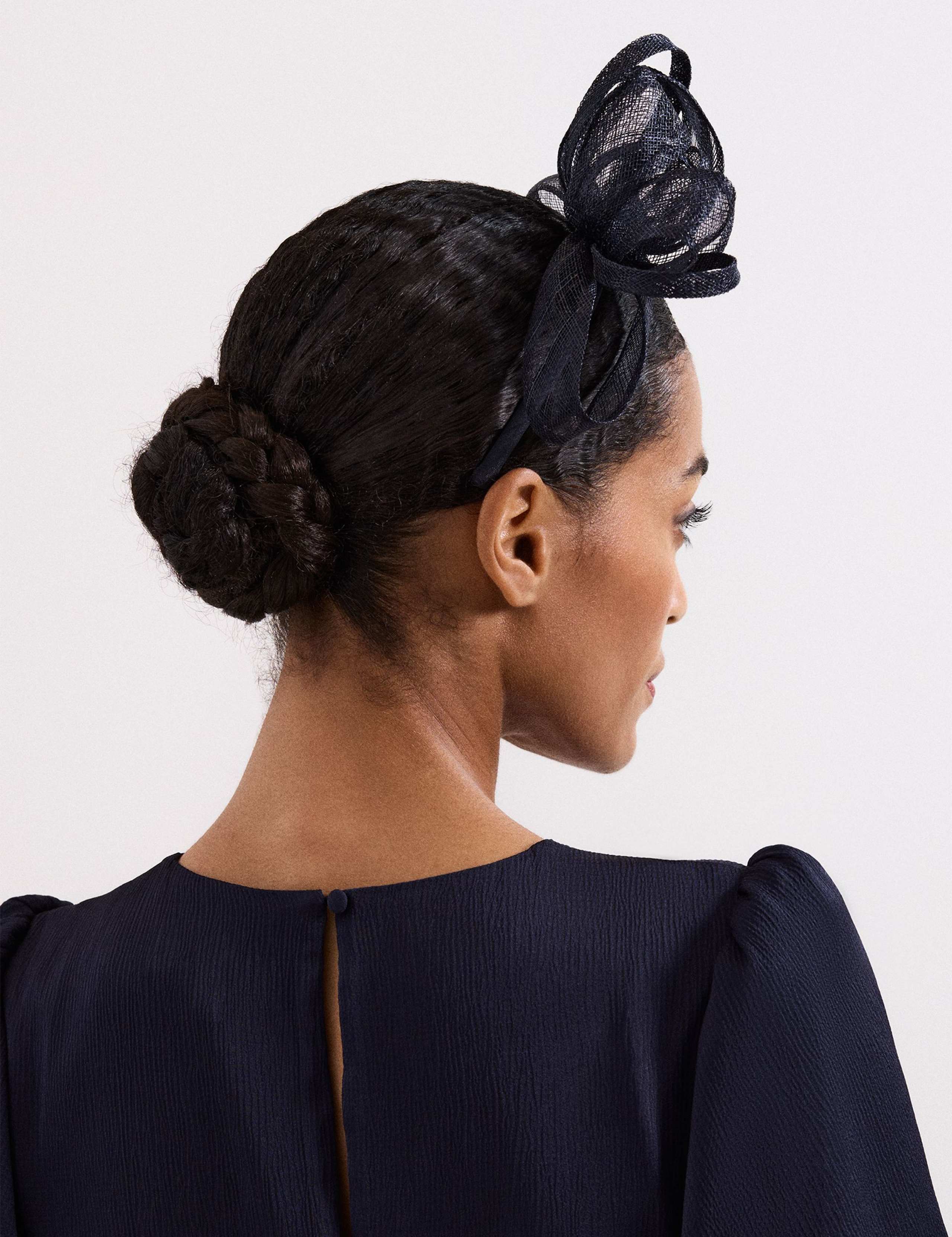 Twist Bow Fascinator 3 of 7