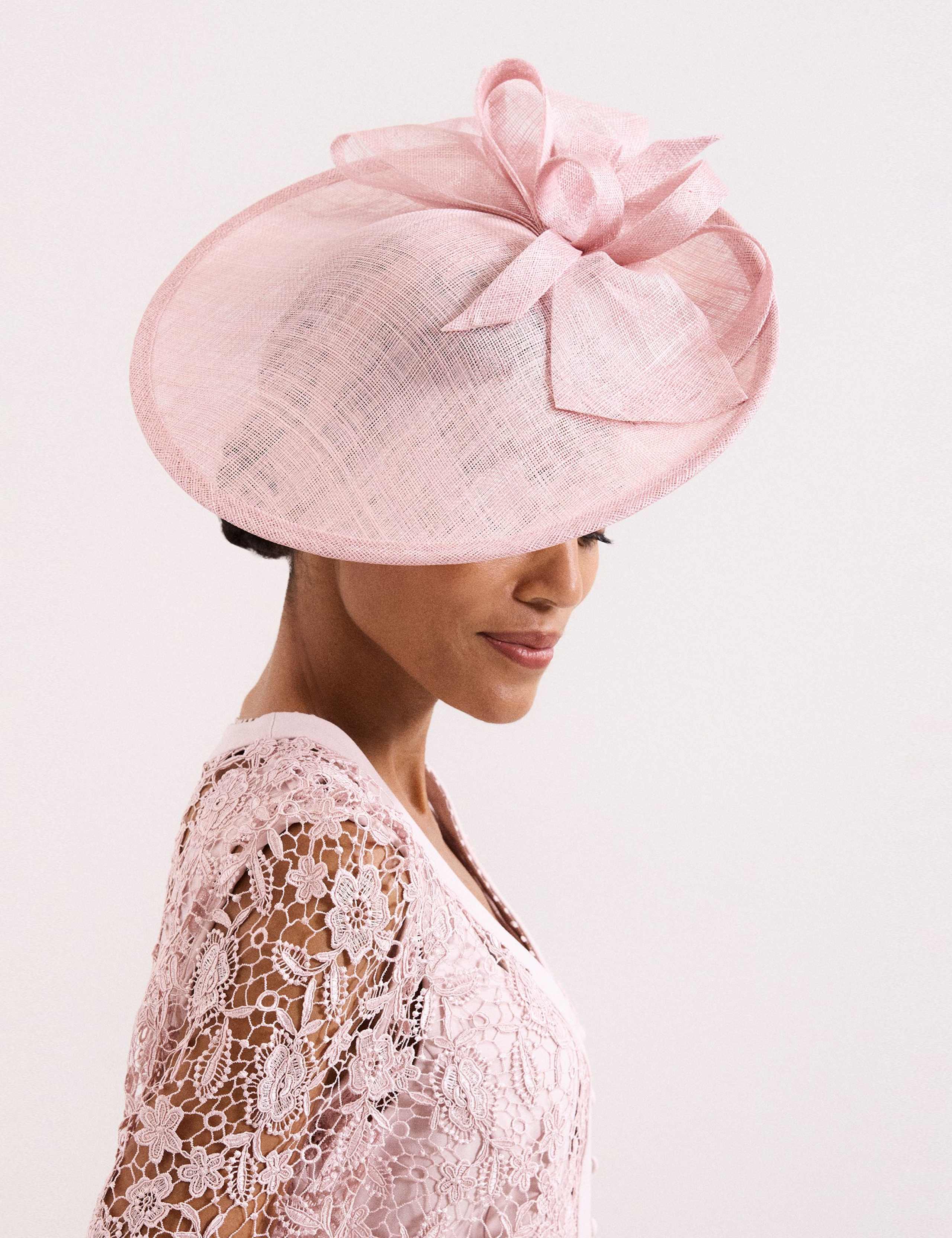 Disc and Bow Fascinator 3 of 7