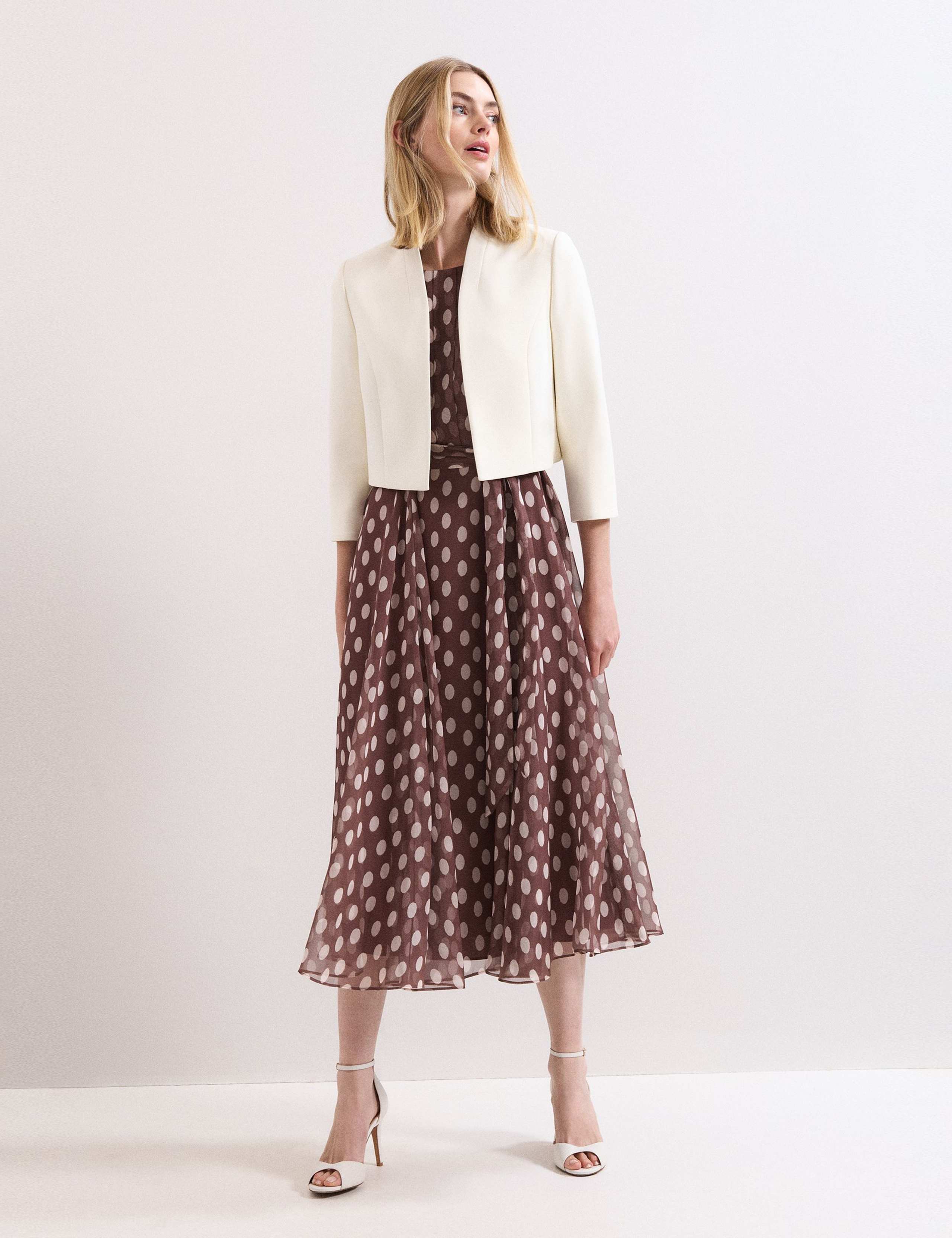 Lightweight Short Jacket 4 of 8