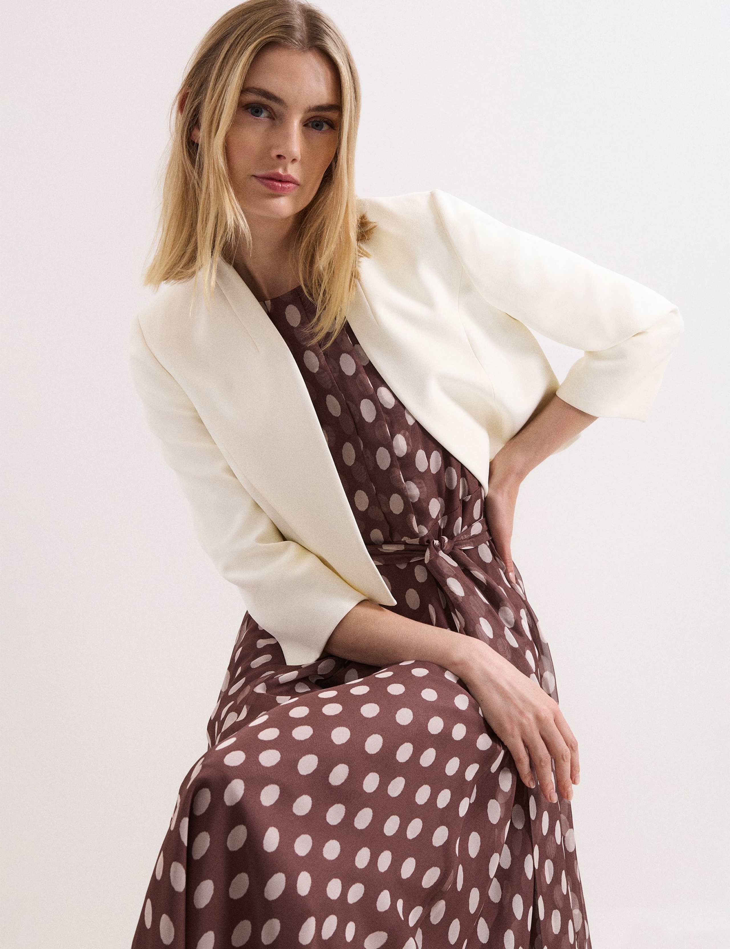 Lightweight Short Jacket 5 of 8