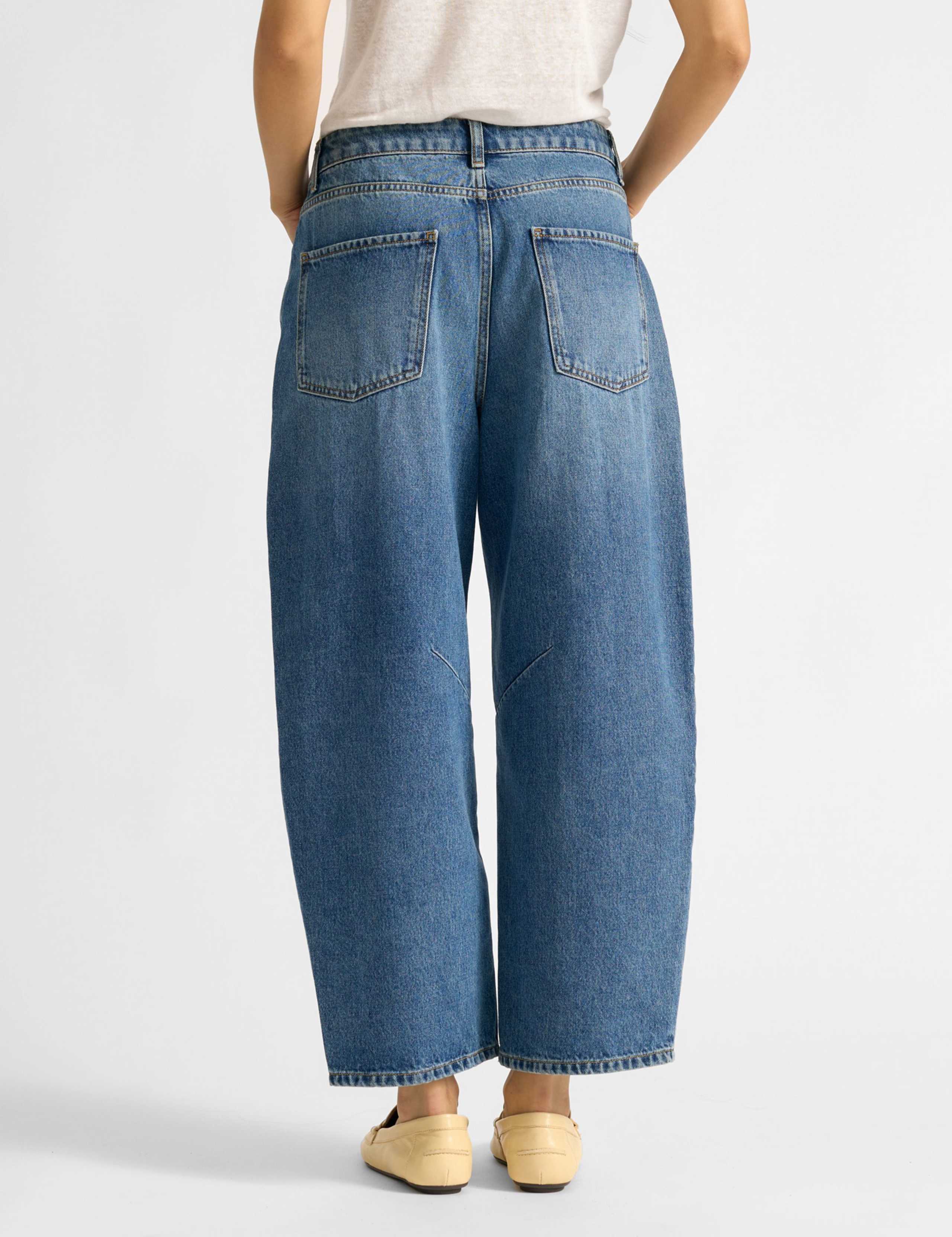 Mid Rise Barrel jeans 4 of 4