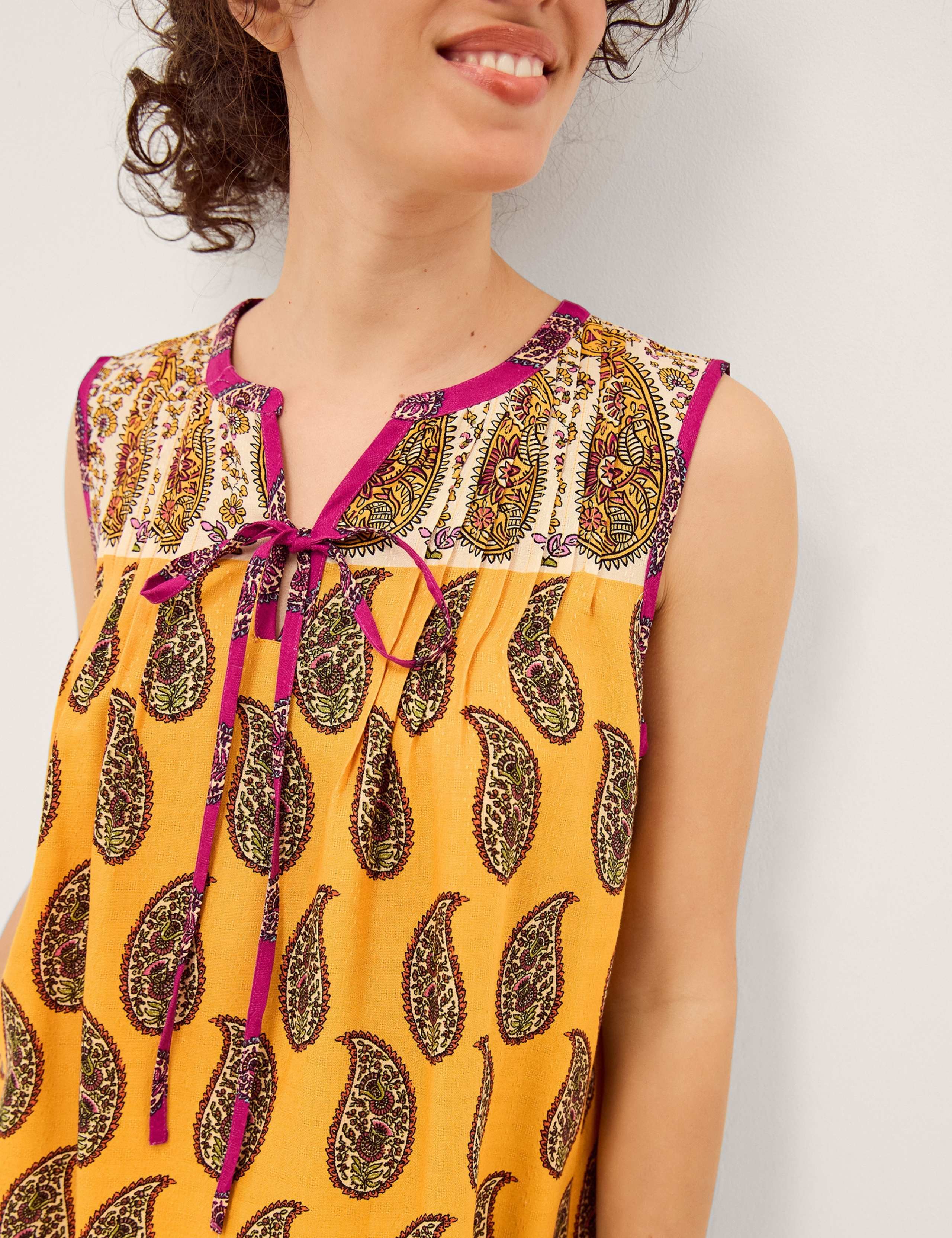 Paisley Notch Neck Tie Detail Top 5 of 5