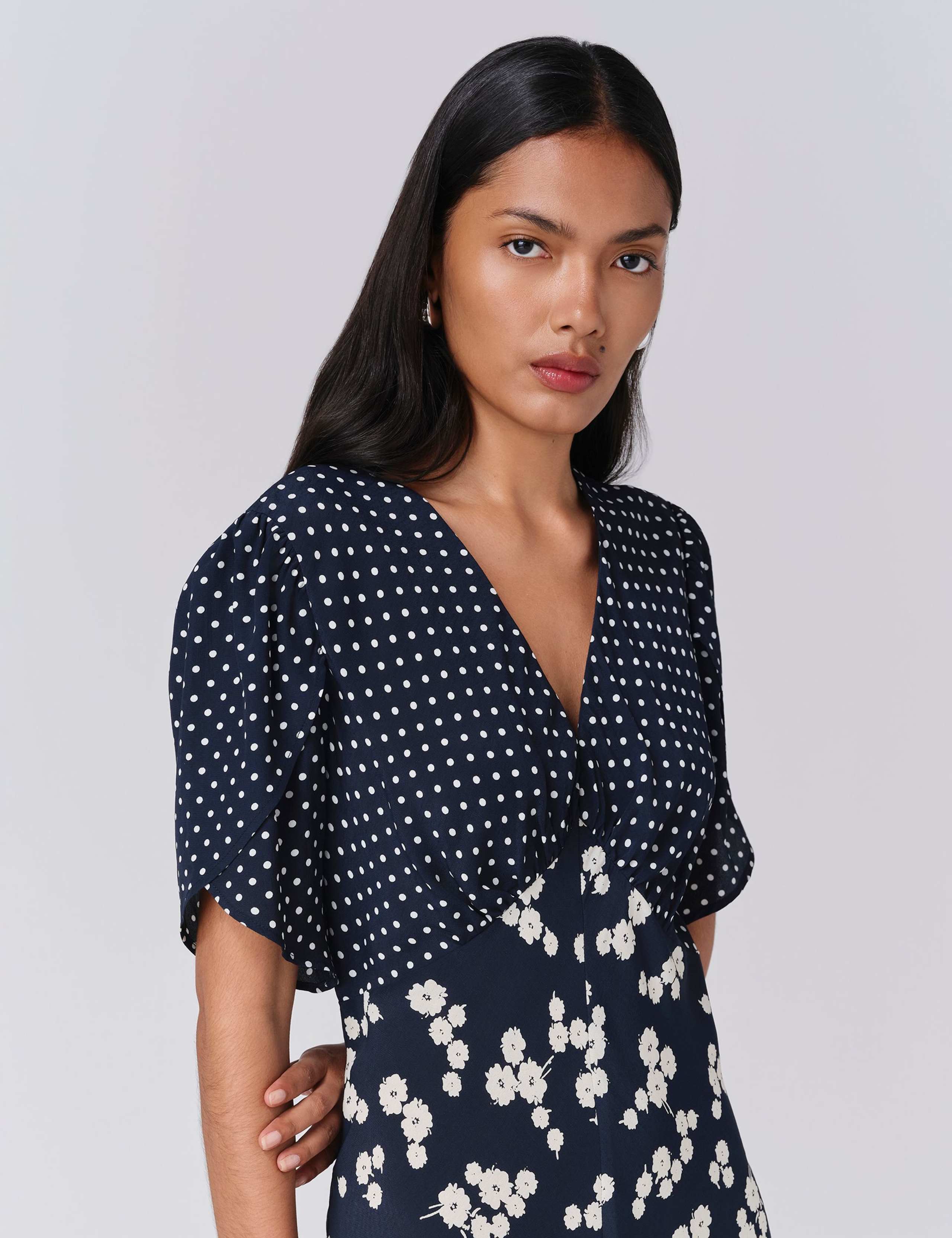 Printed V-Neck Midi Tea Dress 5 of 5