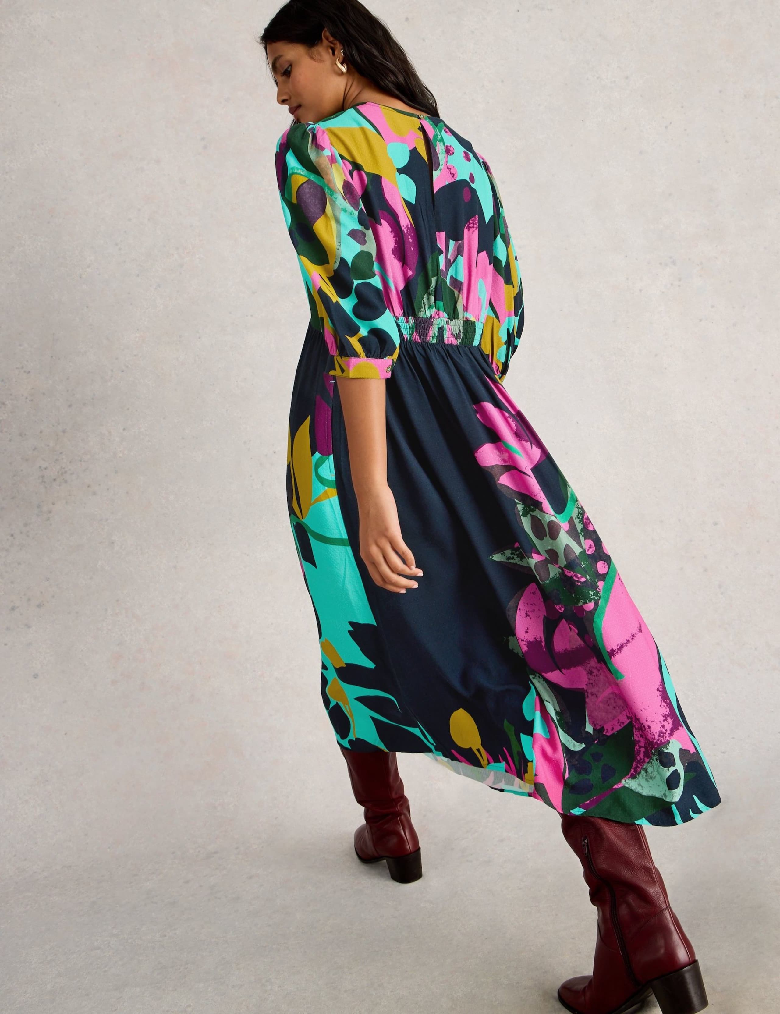 Printed V-Neck Midi Relaxed Waisted Dress 5 of 6