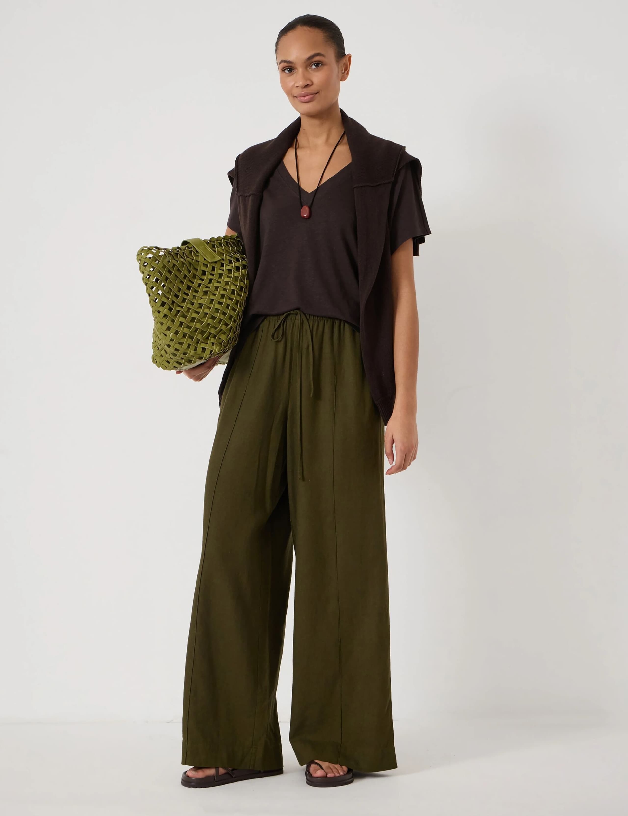 Linen Rich V-Neck T-Shirt 3 of 6