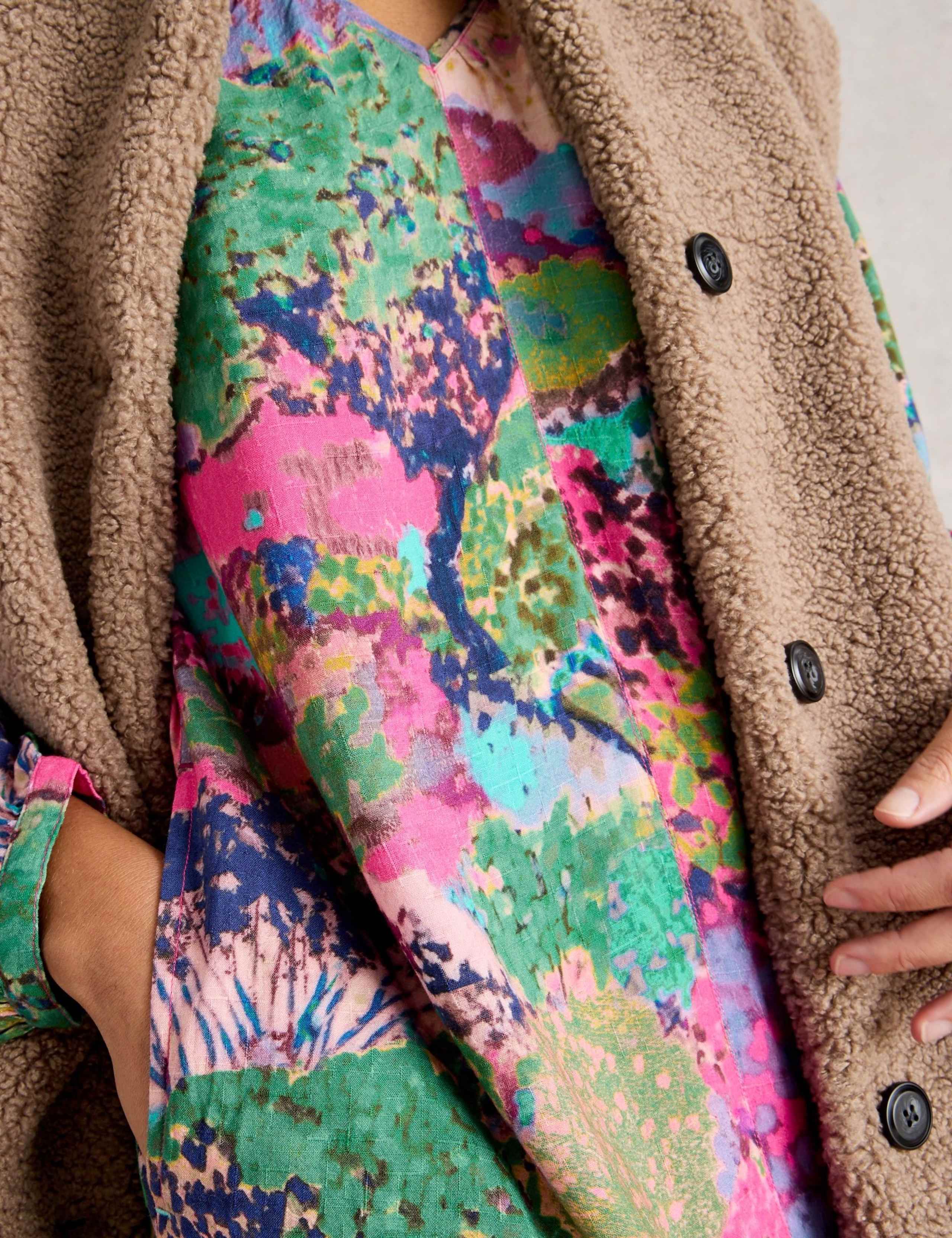 Printed V-Neck Knee Length Relaxed Shift Dress 3 of 6