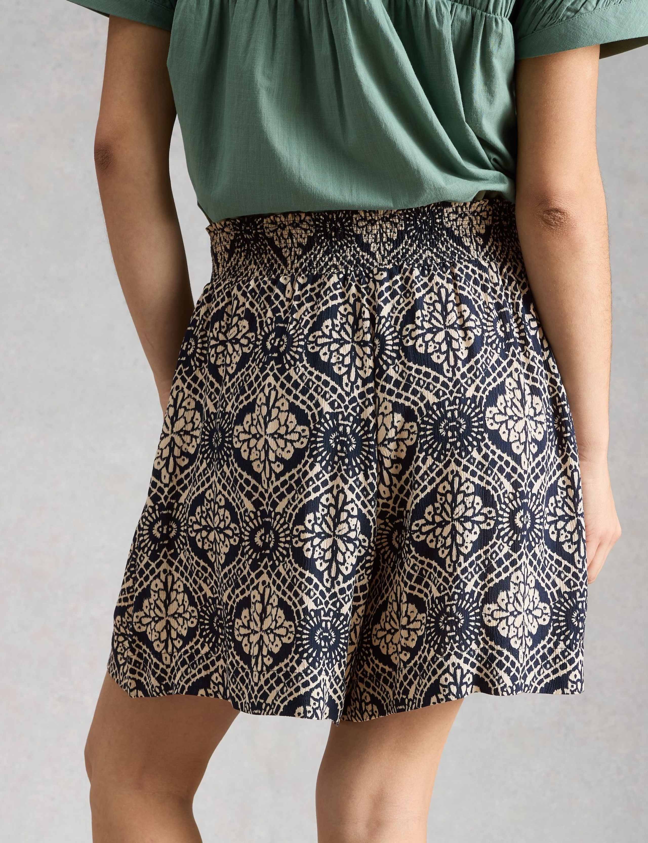 Printed Crinkle Shorts 3 of 6