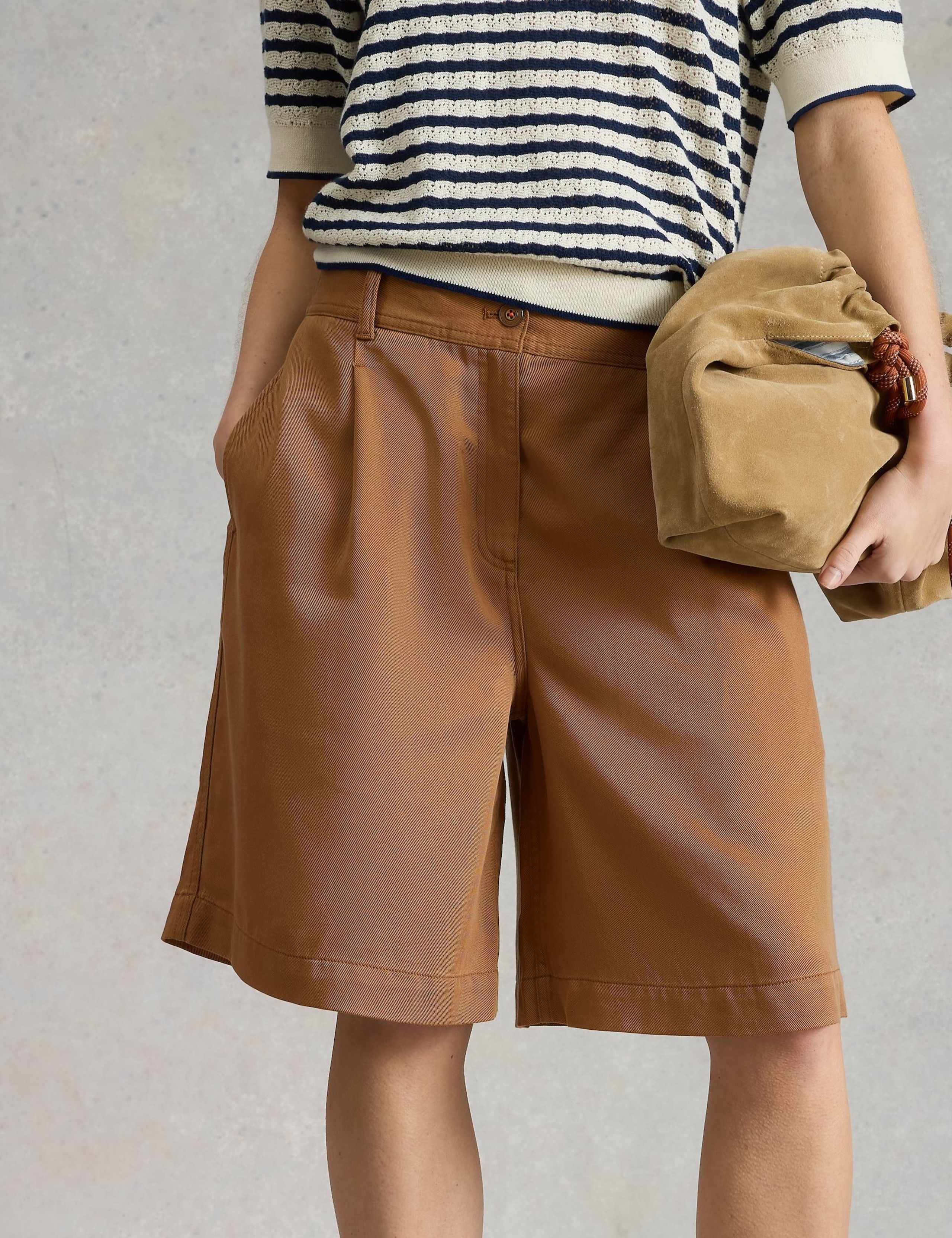 Pure Lyocell Pleat Front Shorts 4 of 6