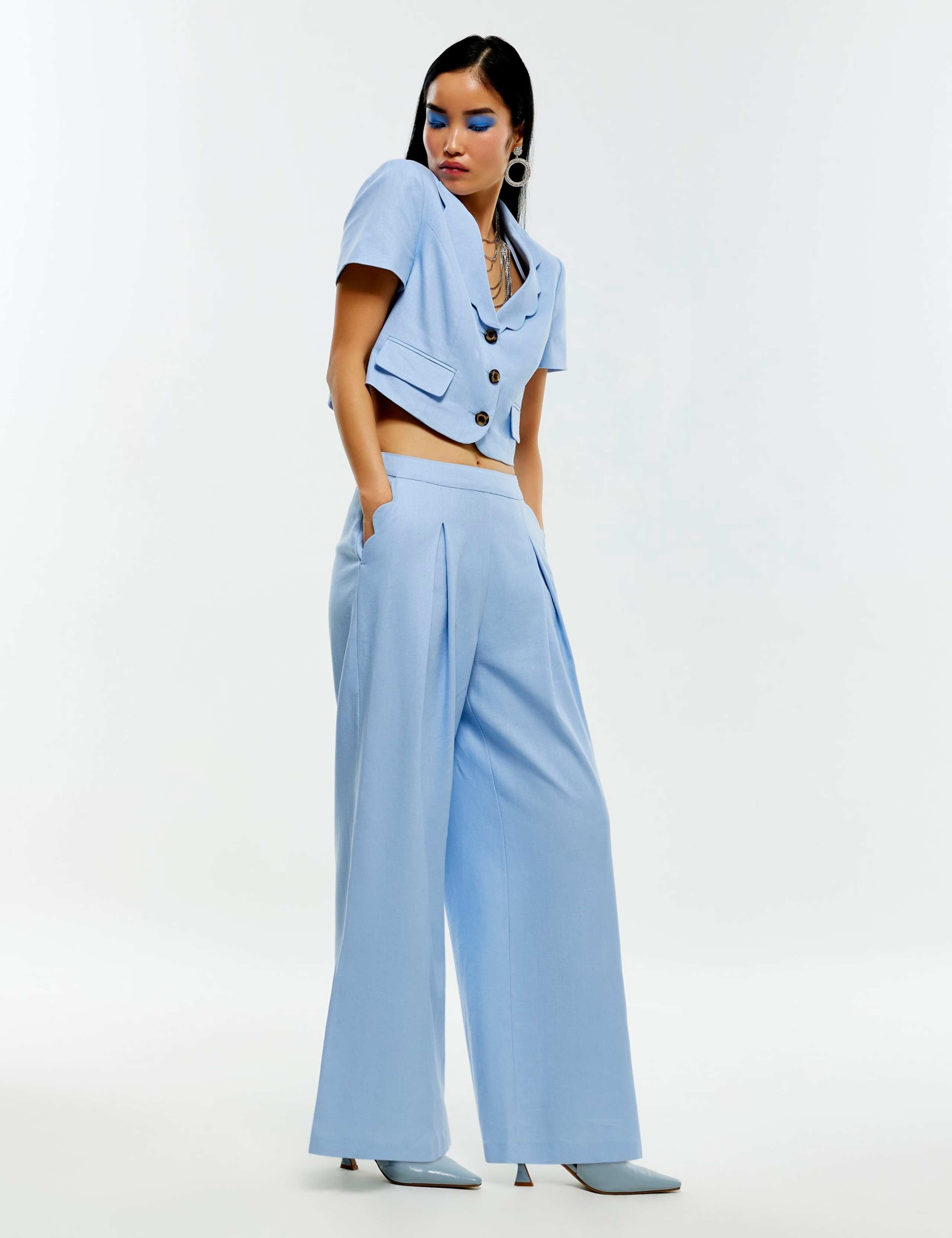 Linen Rich Scallop Wide Leg Trousers 1 of 4