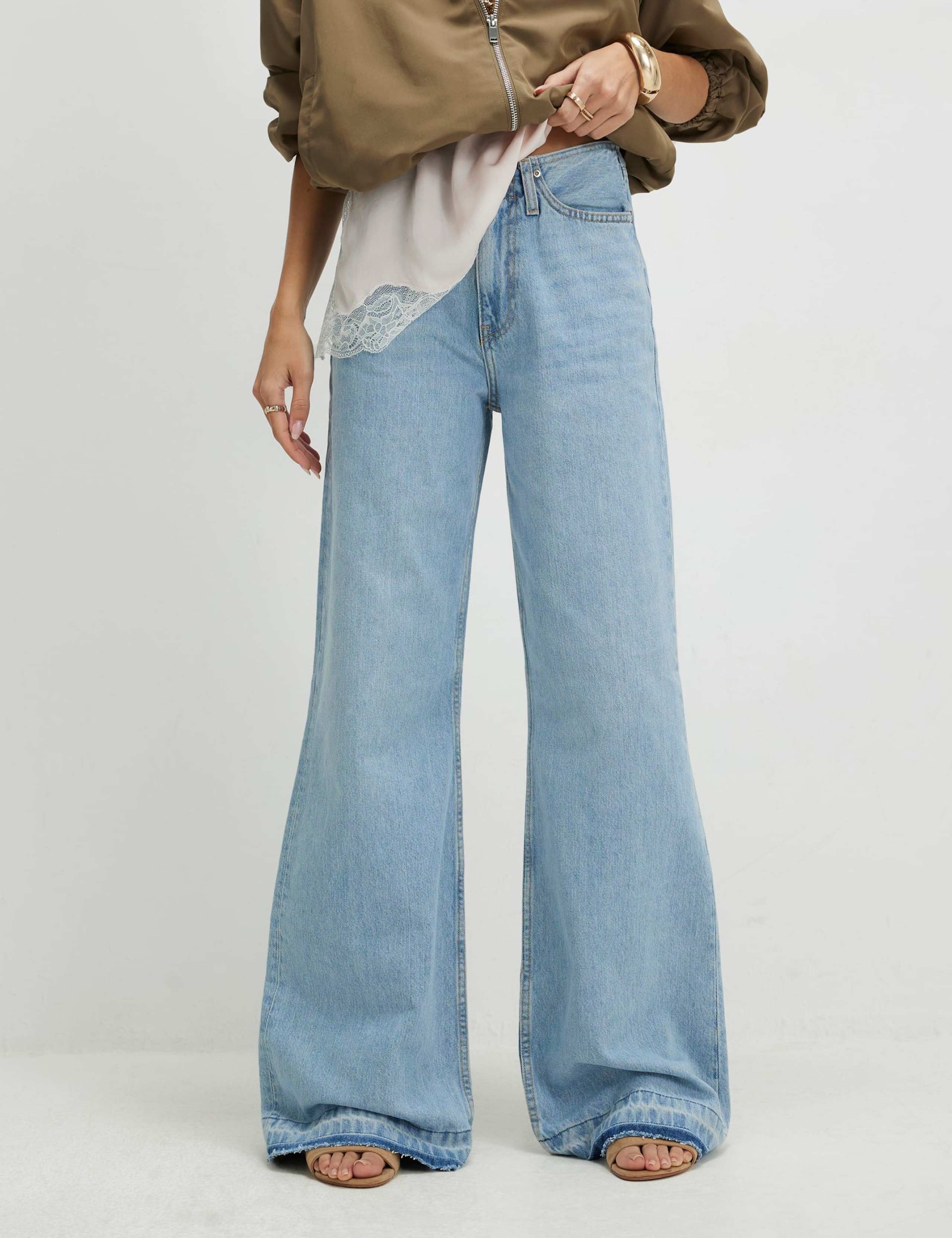 Clean Waist Wide Leg Jeans 2 of 3